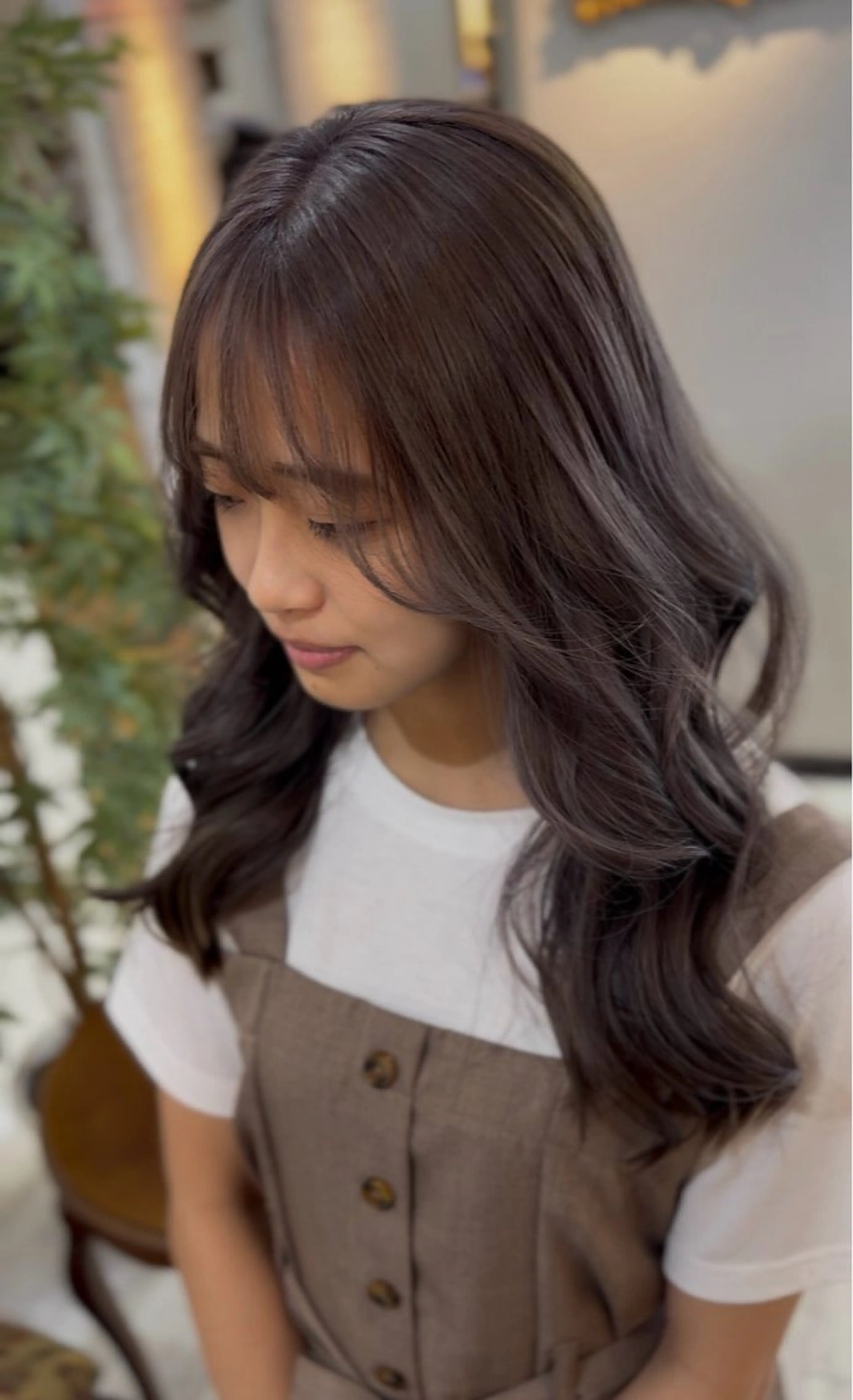 ロング カット ヘアカラー 飯星慧斗 /ブリーチ、縮毛矯正のヘアスタイル