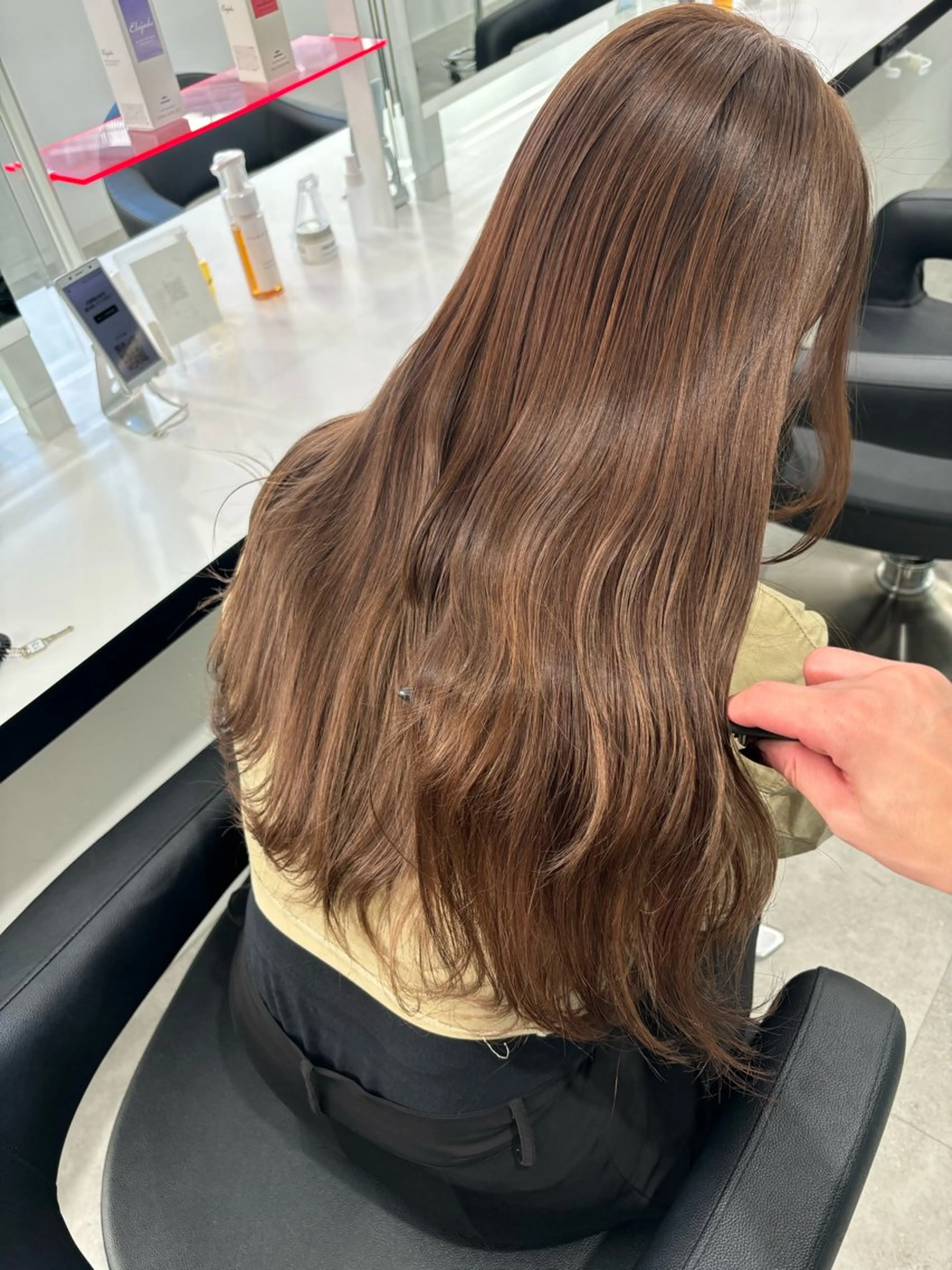 ロング カラー エフェクトブリーチ／ レイヤーカット／翔のヘアスタイル