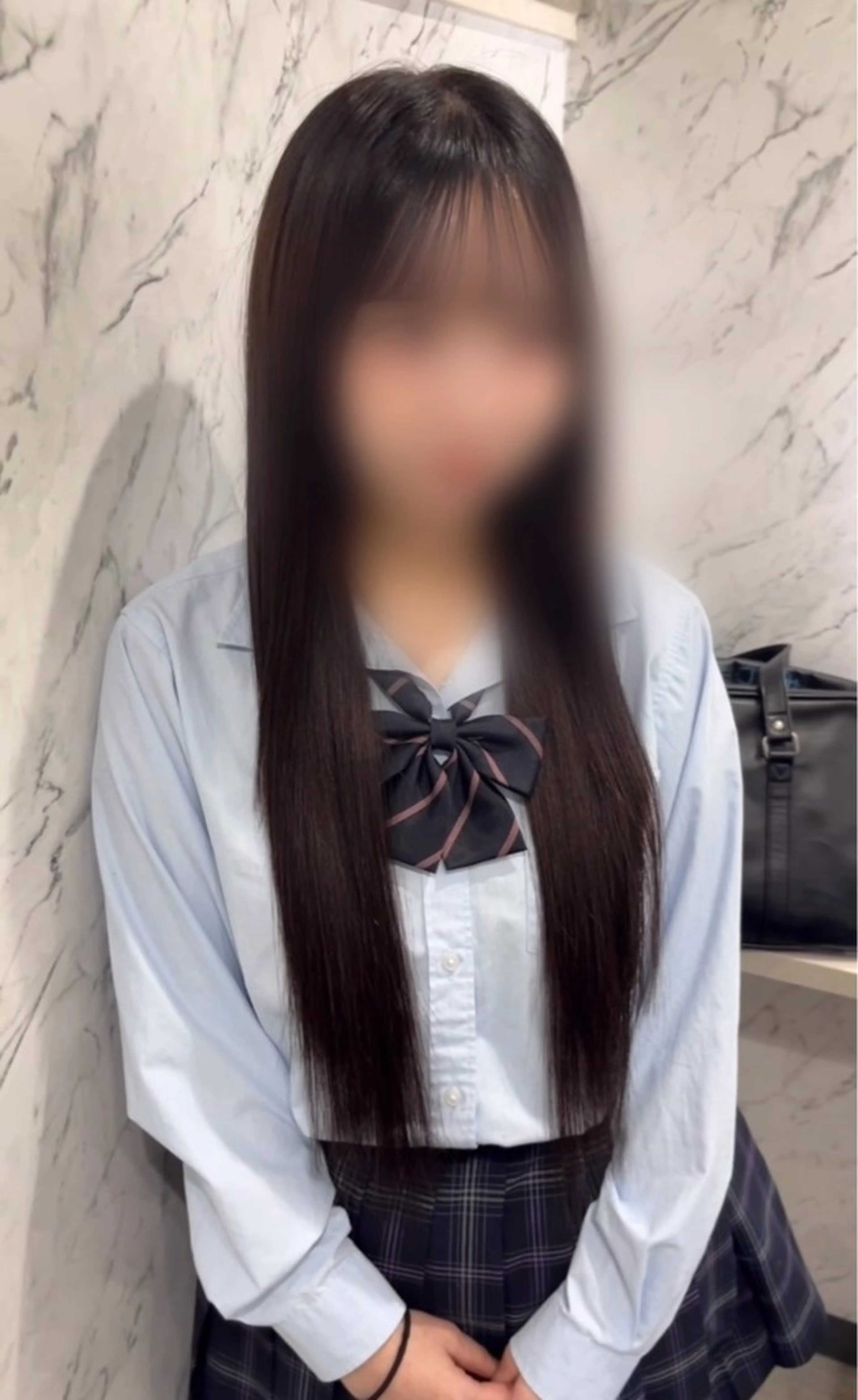 ロング ララモアナ naru.のヘアスタイル