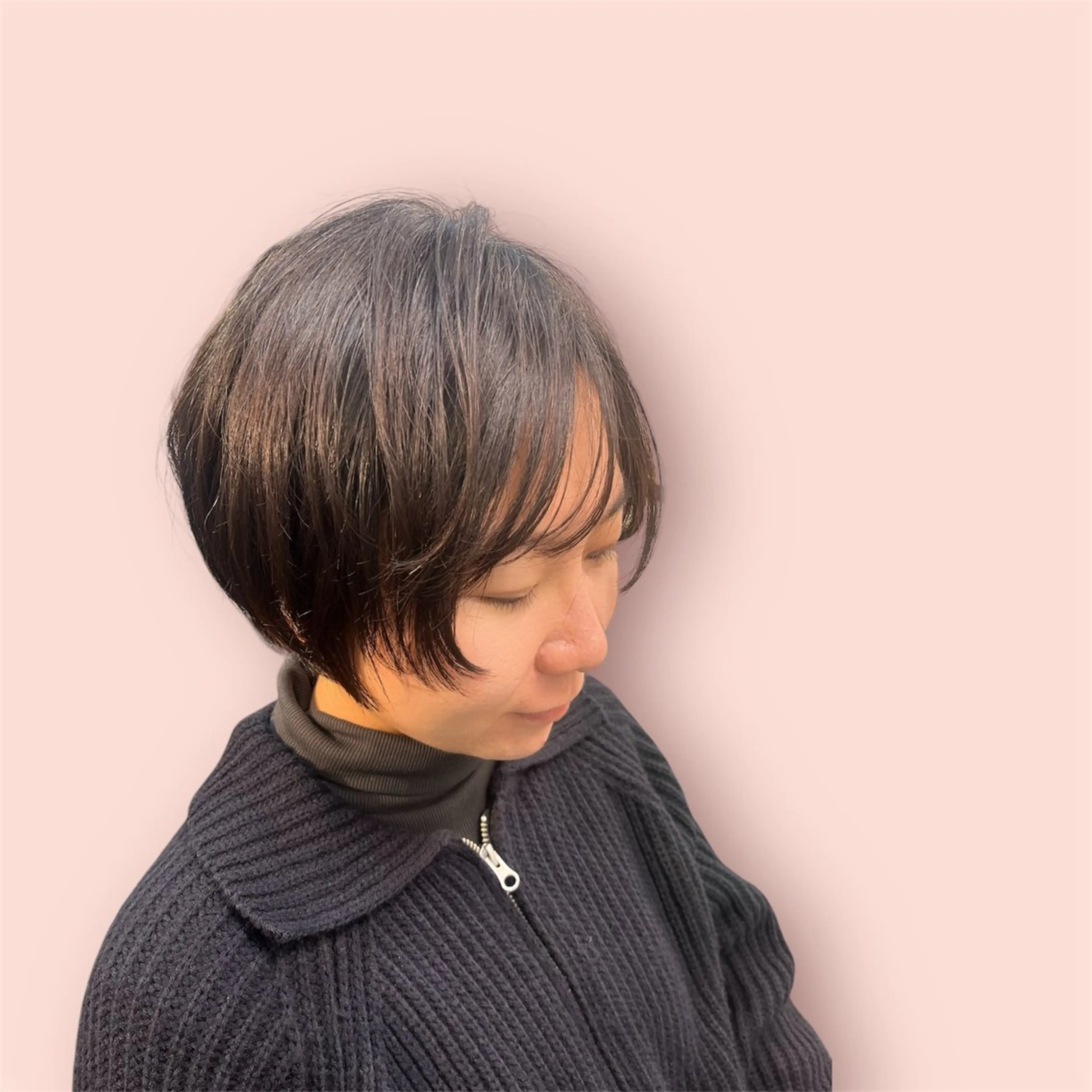 ショート 南里  梨奈のヘアスタイル