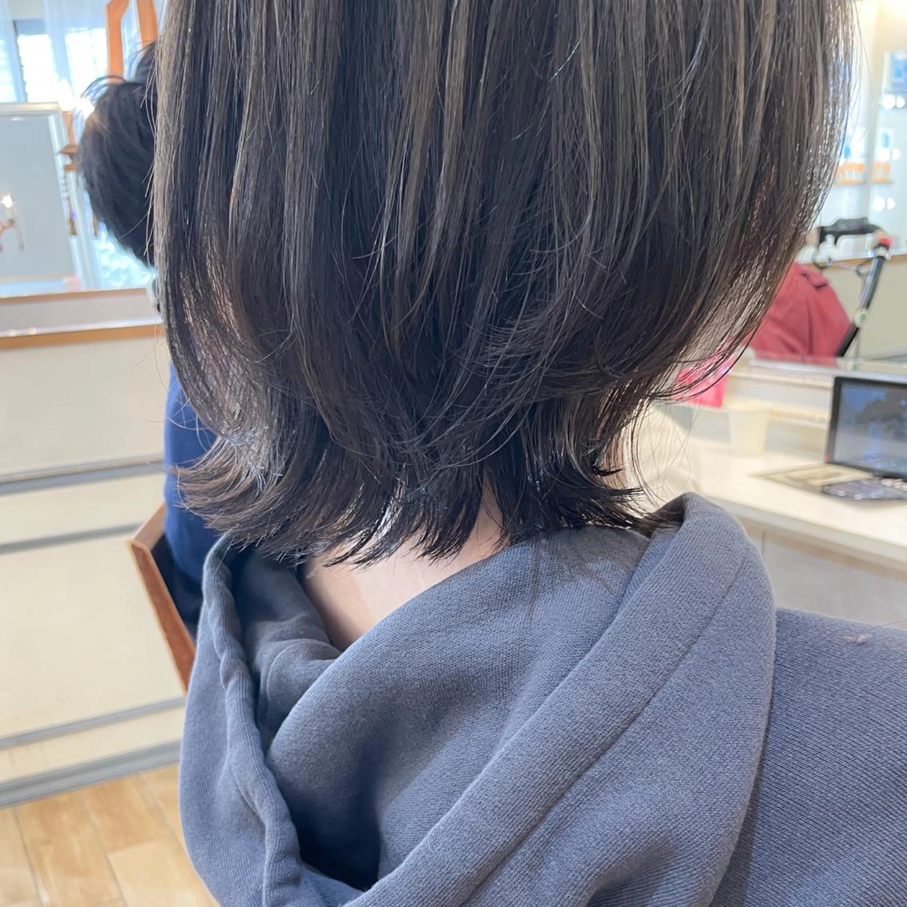 ミディアム カラー ミディアムレイヤー レイヤーカット ヘアカラー パーマ トリートメント ✨カラー支持No.1 🧸ワキ カナコ🧸のヘアスタイル
