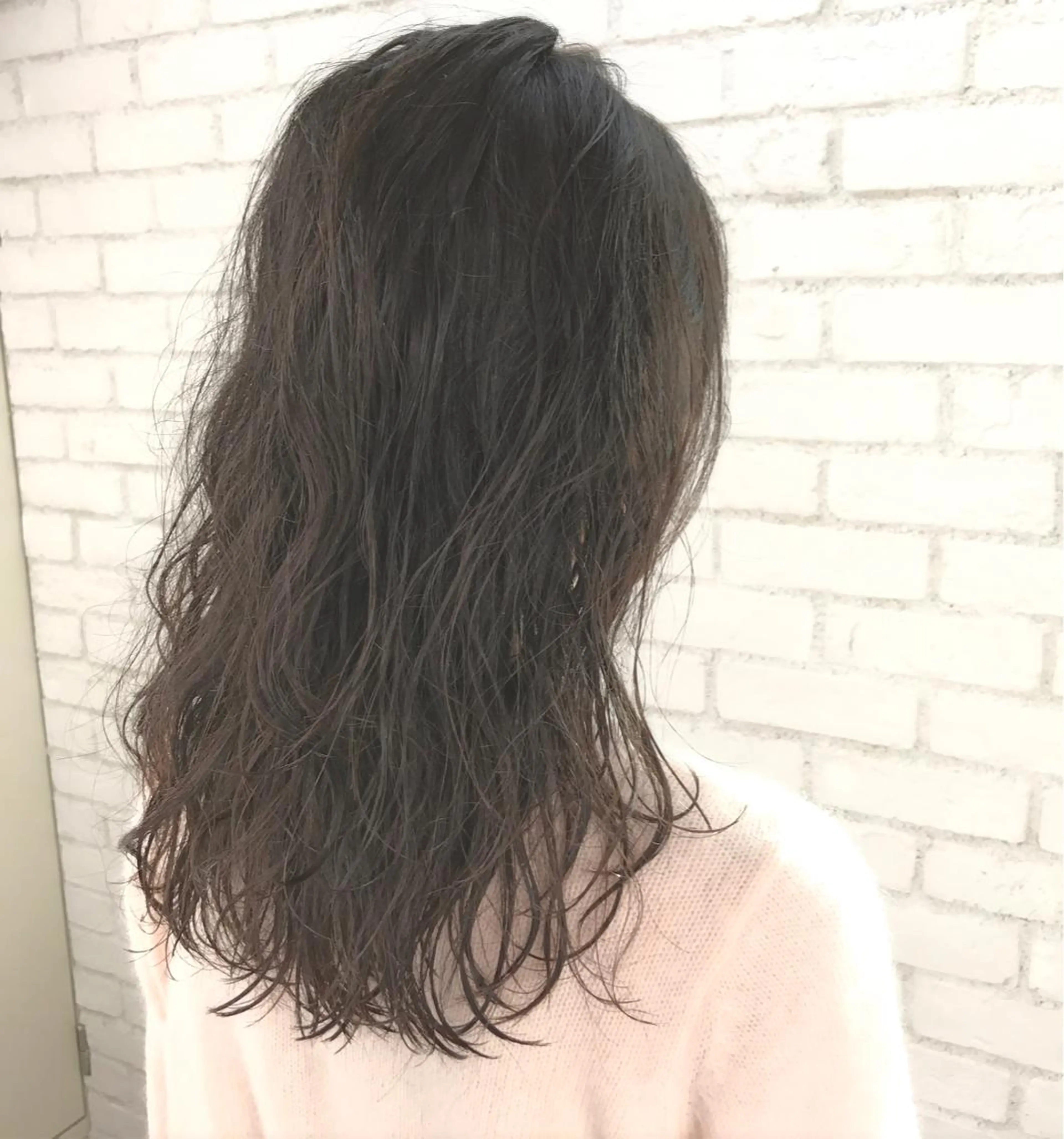 セミロング セミロングパーマ TOMOYAレイヤー ブリーチ縮毛矯正のヘアスタイル