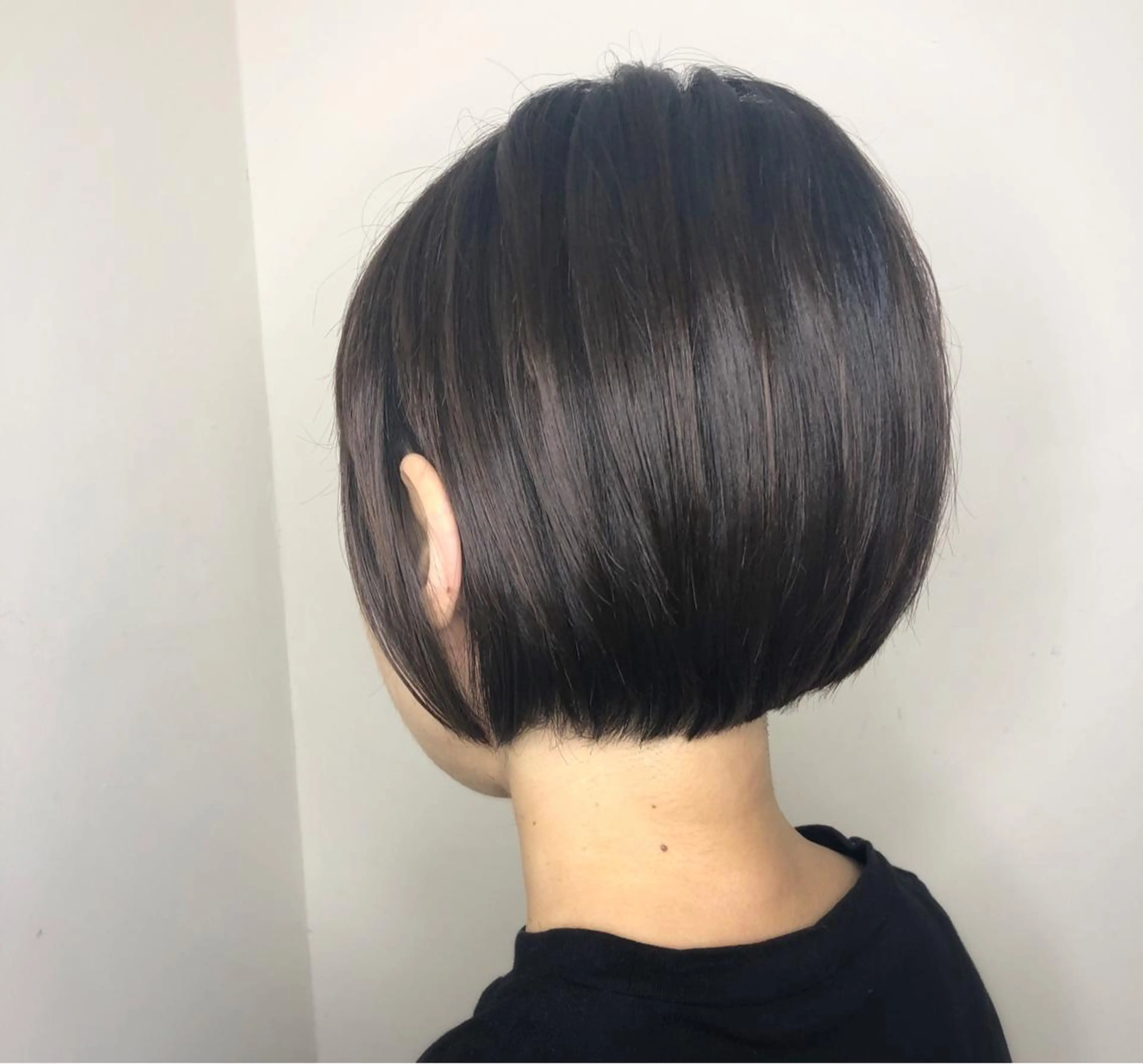 ショート カラー ボブ omocha hair salon所属・大嶋 伸吾のヘアスタイル