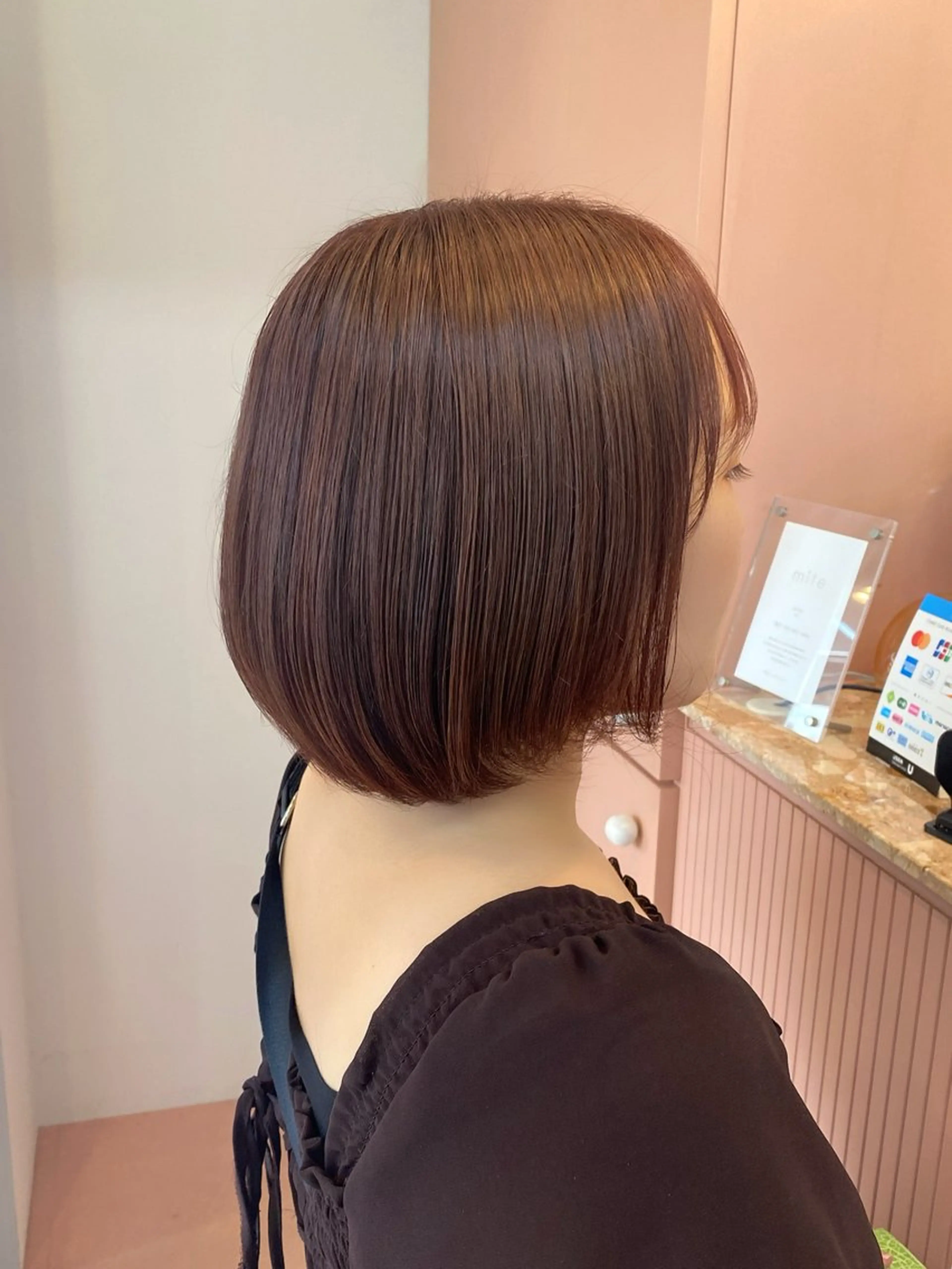 ショート オレンジブラウン ヘアカラー mite hikariのヘアスタイル