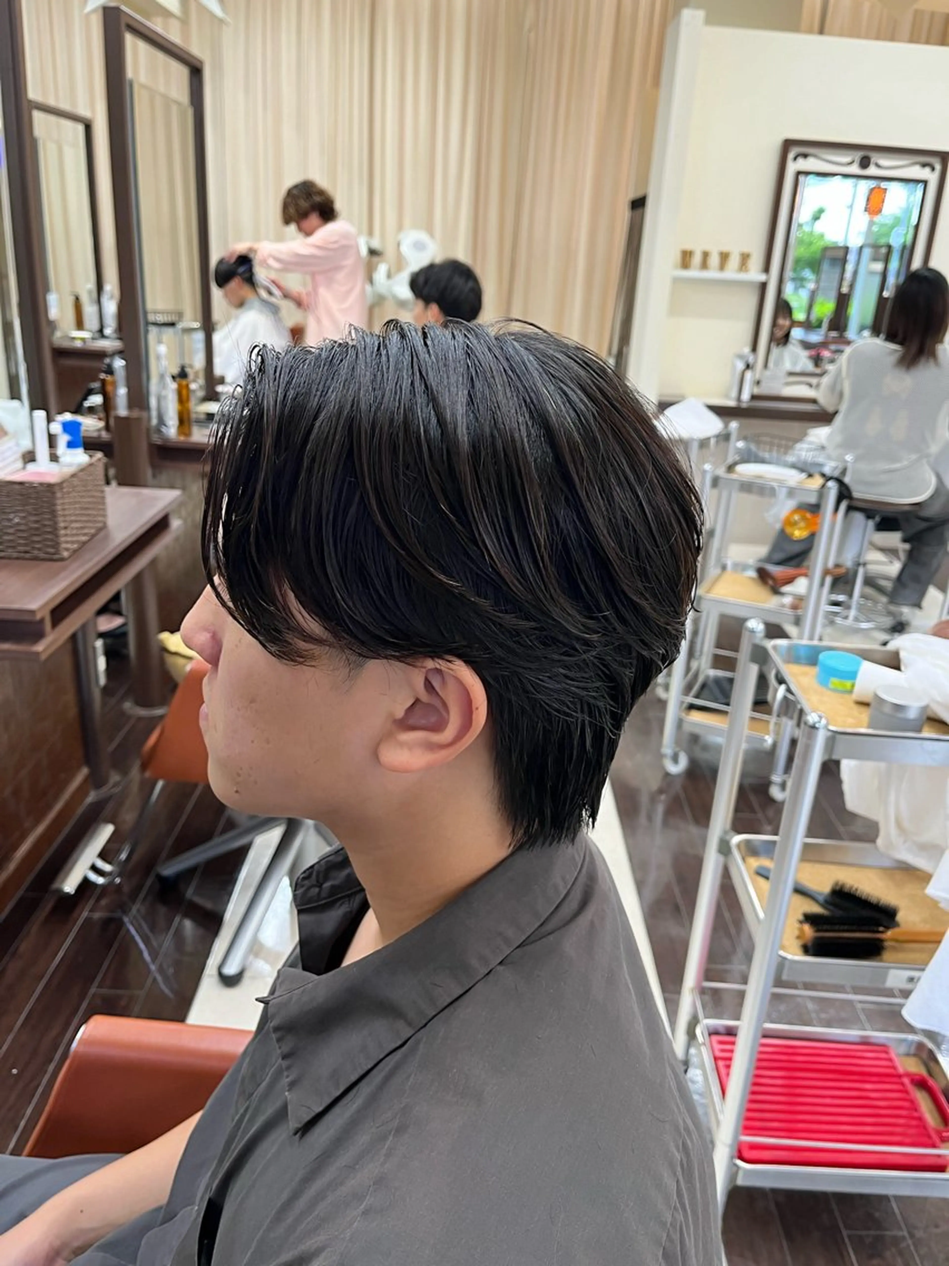 ショート パーマ メンズ センターパート メンズパーマ メンズウルフカット ウルフカット ニュアンスパーマ AROH  men's cut&men's perm 船橋店所属・🧊メンズ特化🧊 高木航希のヘアスタイル