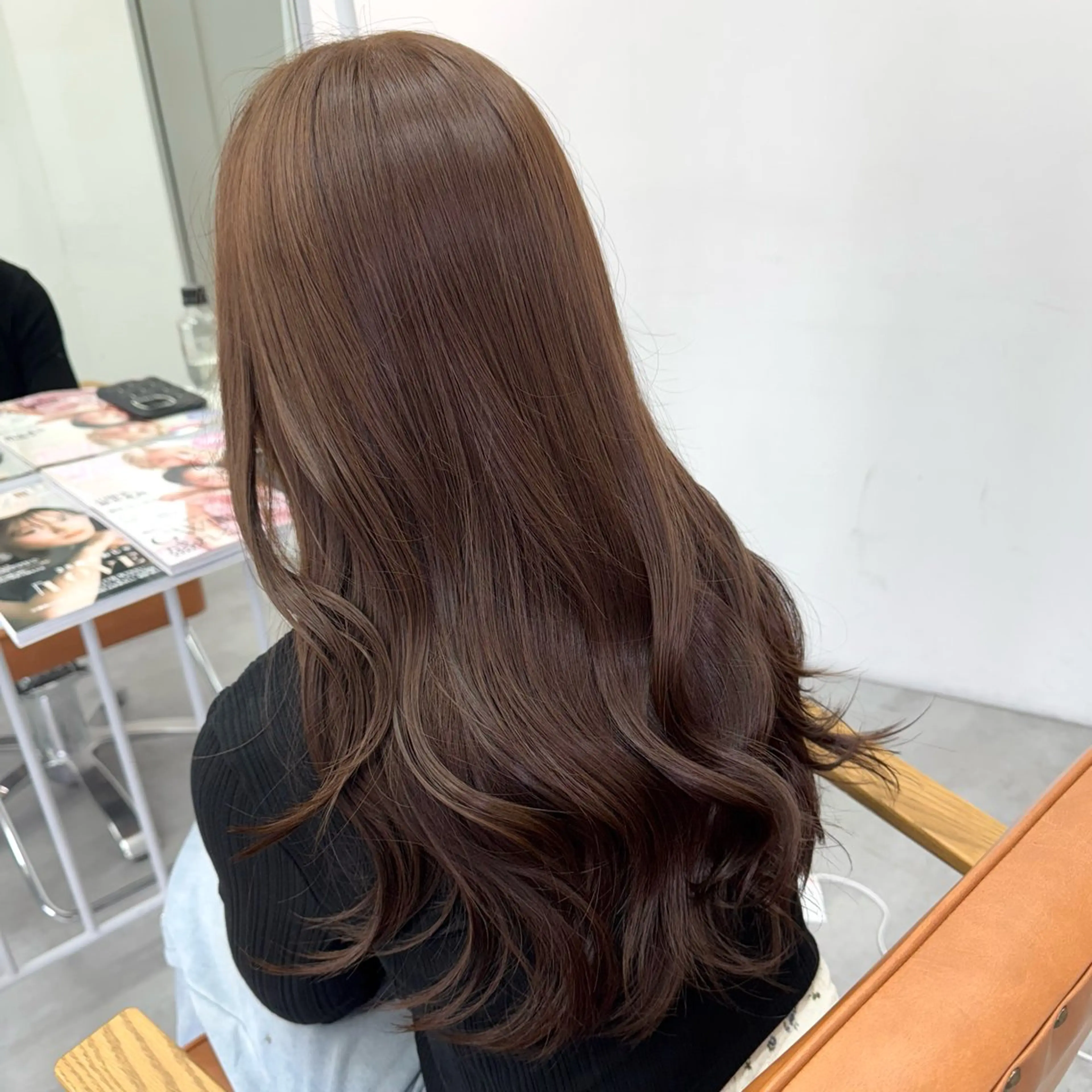 ロング カラー ヘアアレンジ ヘアカラー ブリーチなしカラー /ベージュ/安形翔のヘアスタイル