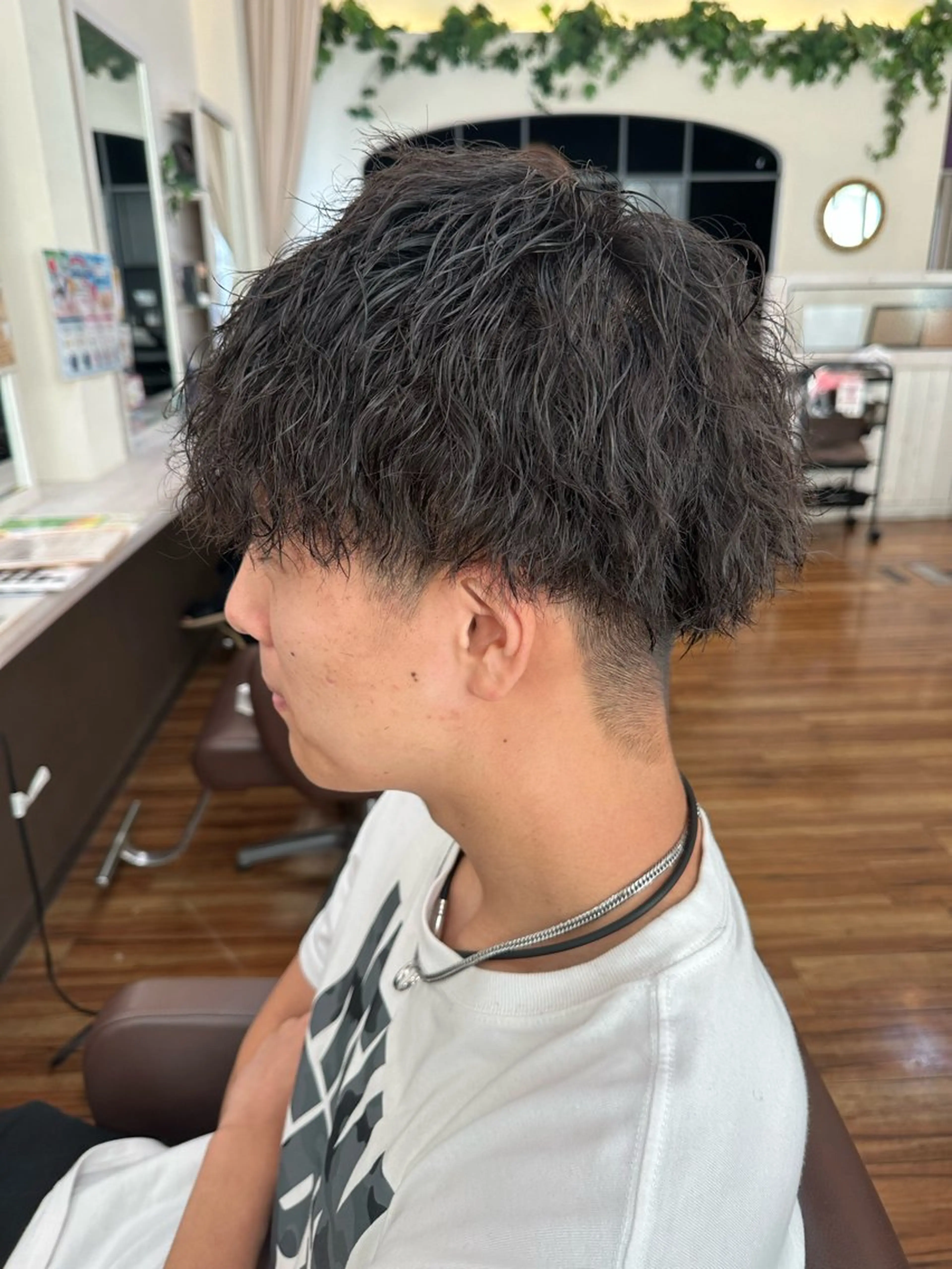 ショート カラー パーマ メンズ LoiLo所属・福岡 舞のヘアスタイル