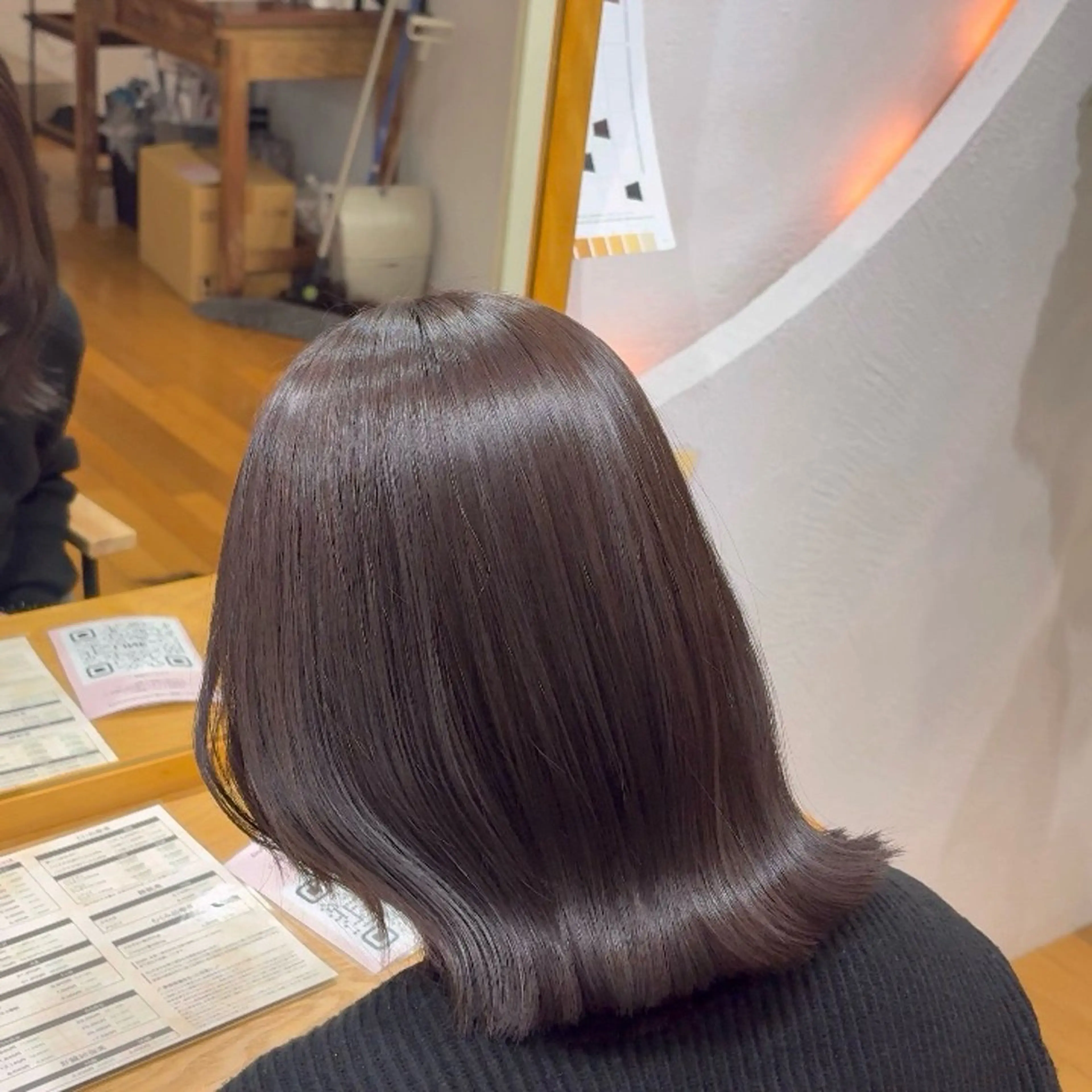 ミディアム カット ヘアカラー トリートメント 3tuba Asumiのヘアスタイル