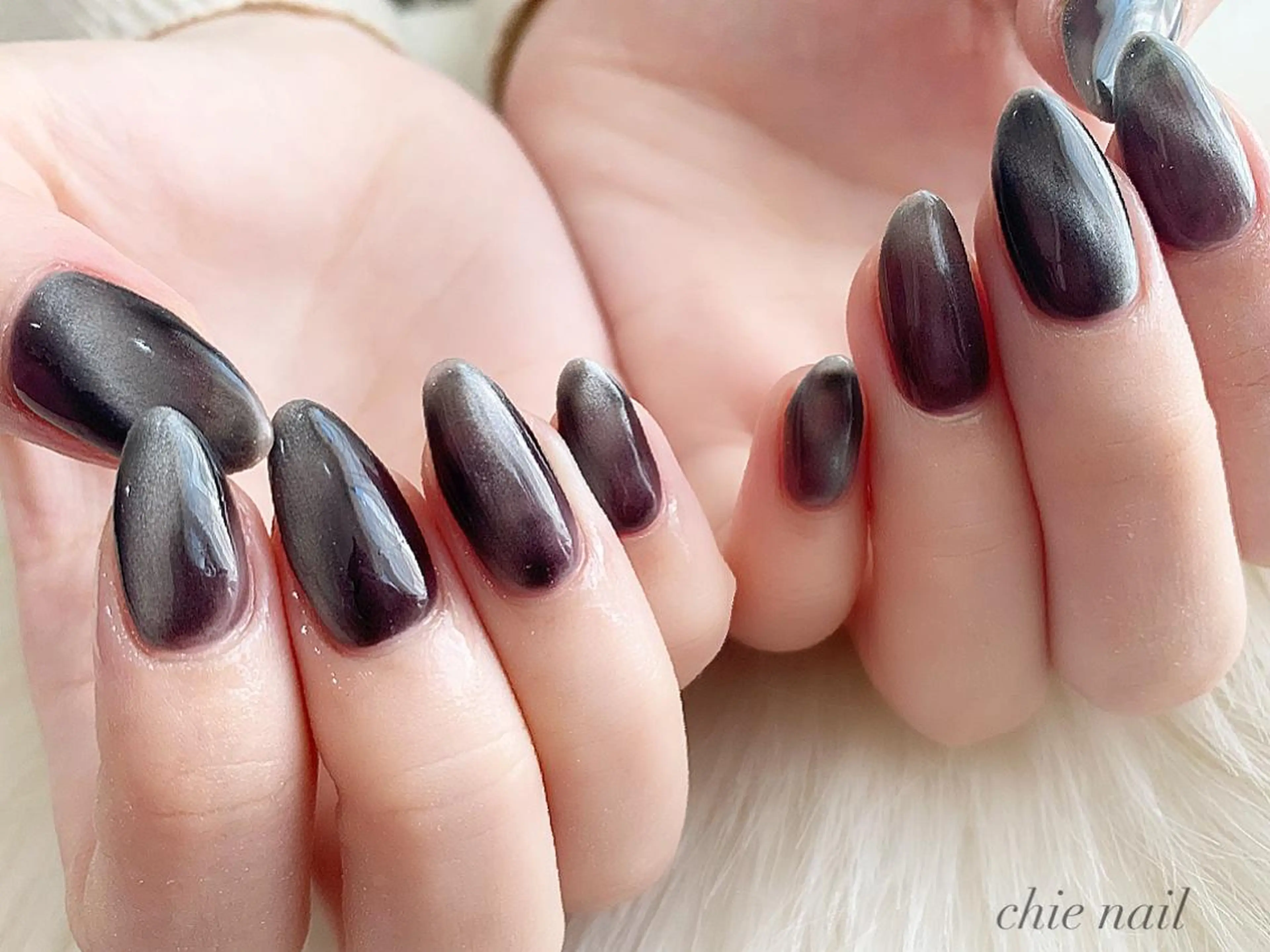 ネイル マグネットネイル シルバー 森ノ宮❤︎ chieのネイルデザイン