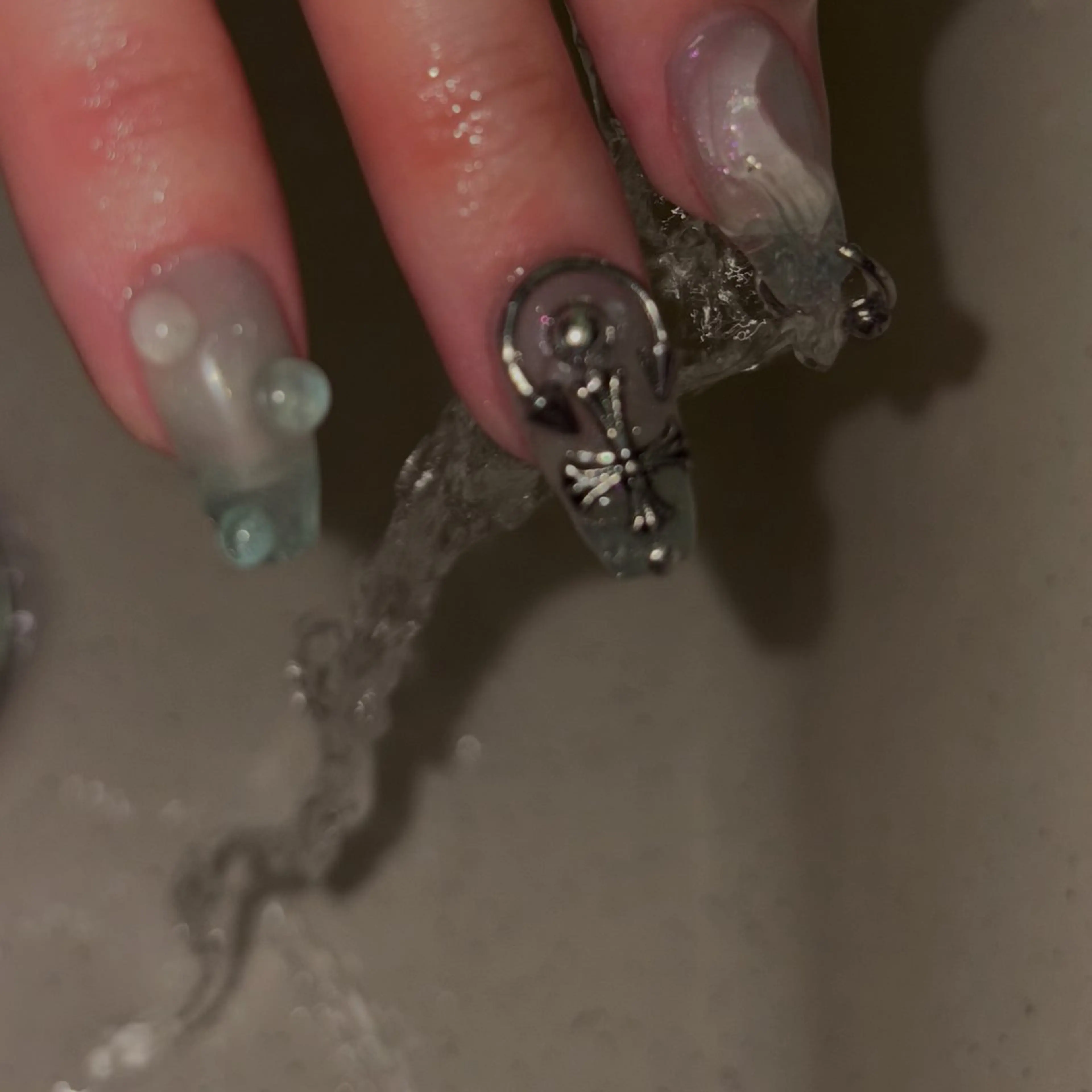 ネイル ハンドネイル フットネイル yuri / 個性派nailのネイルデザイン