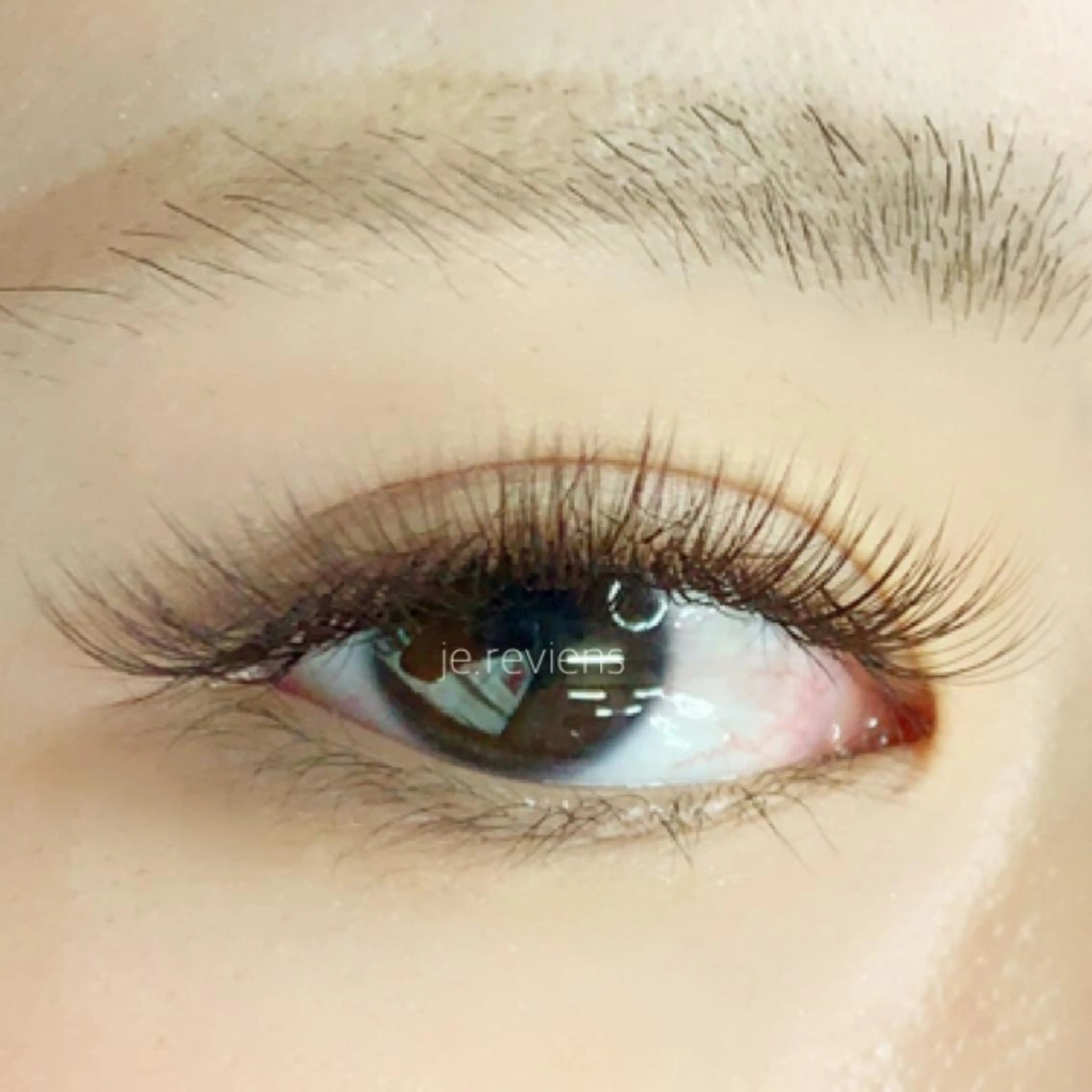 マツエク・マツパ カラーマツエク ジュルビアン美容室所属・ジュルビアン 美容室のエステ・リラクイメージ