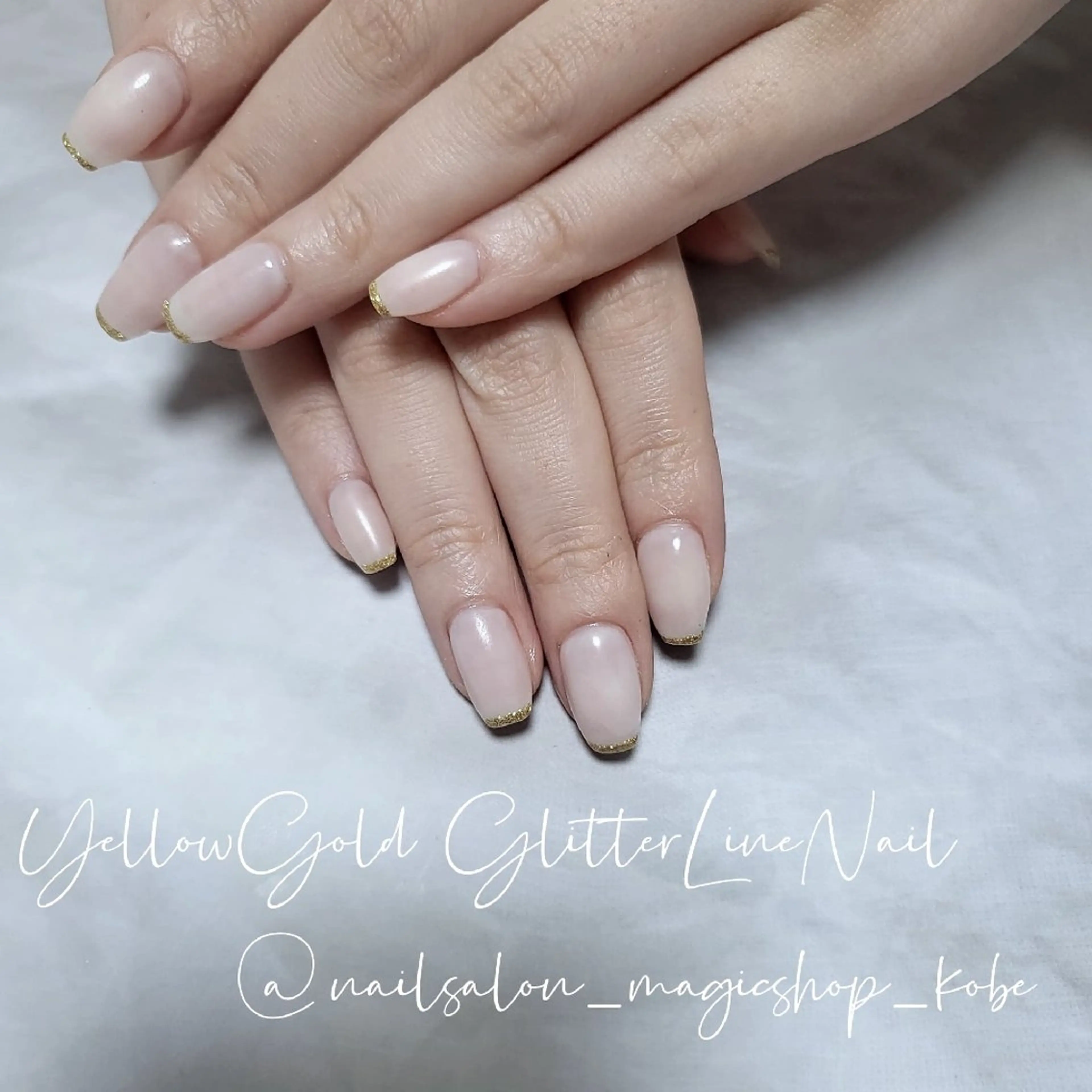 ネイル ジェルネイル ゴールド ラメ(グリッター) ワンカラーネイル ソフトジェル ハンドネイル Nailsalon MagicShopのネイルデザイン