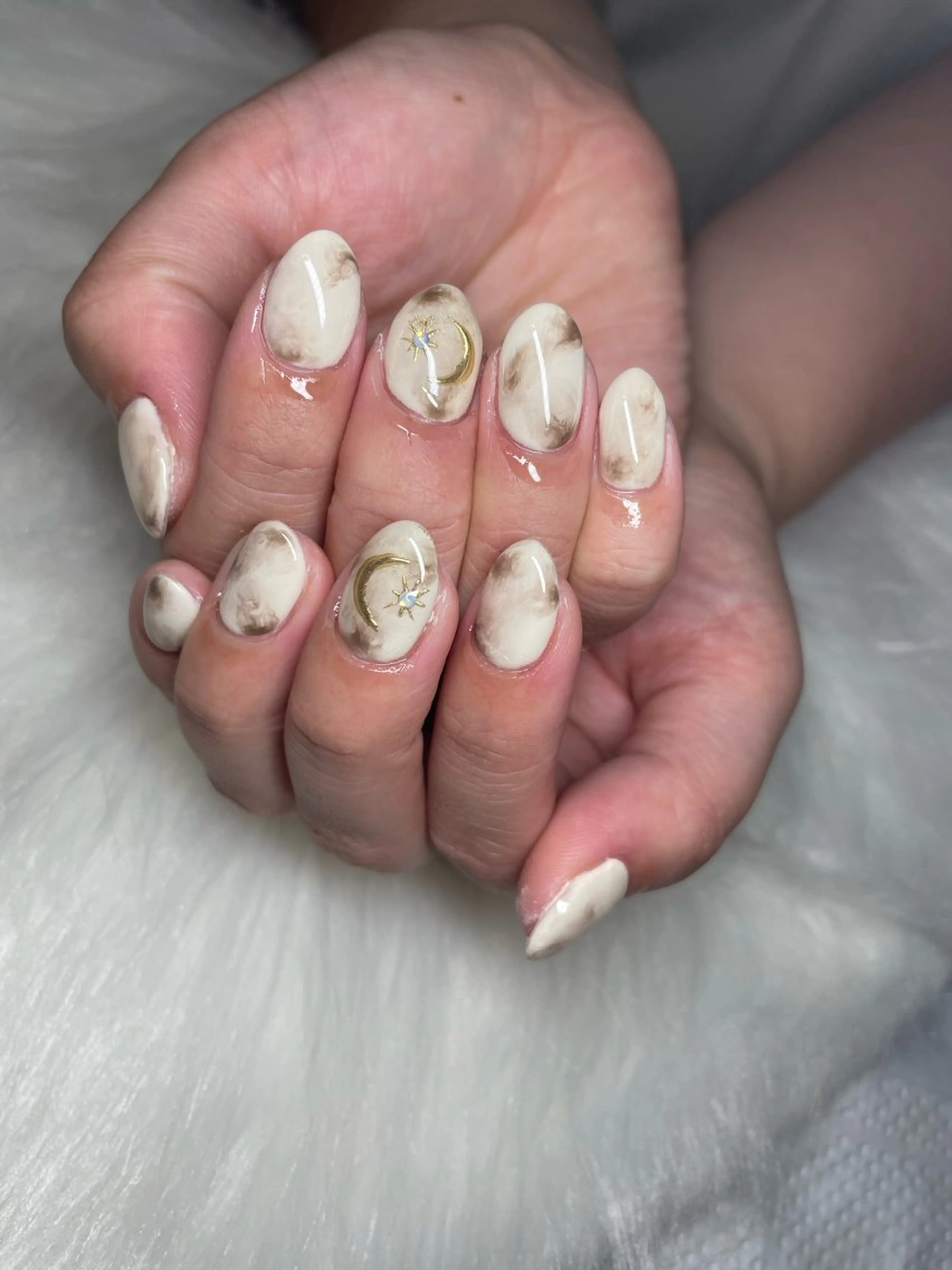 ネイル 成人式 フットネイル フレンチネイル ジェルネイル 韓国ネイル ハンドネイル nail salon fee（フィー）のネイルデザイン