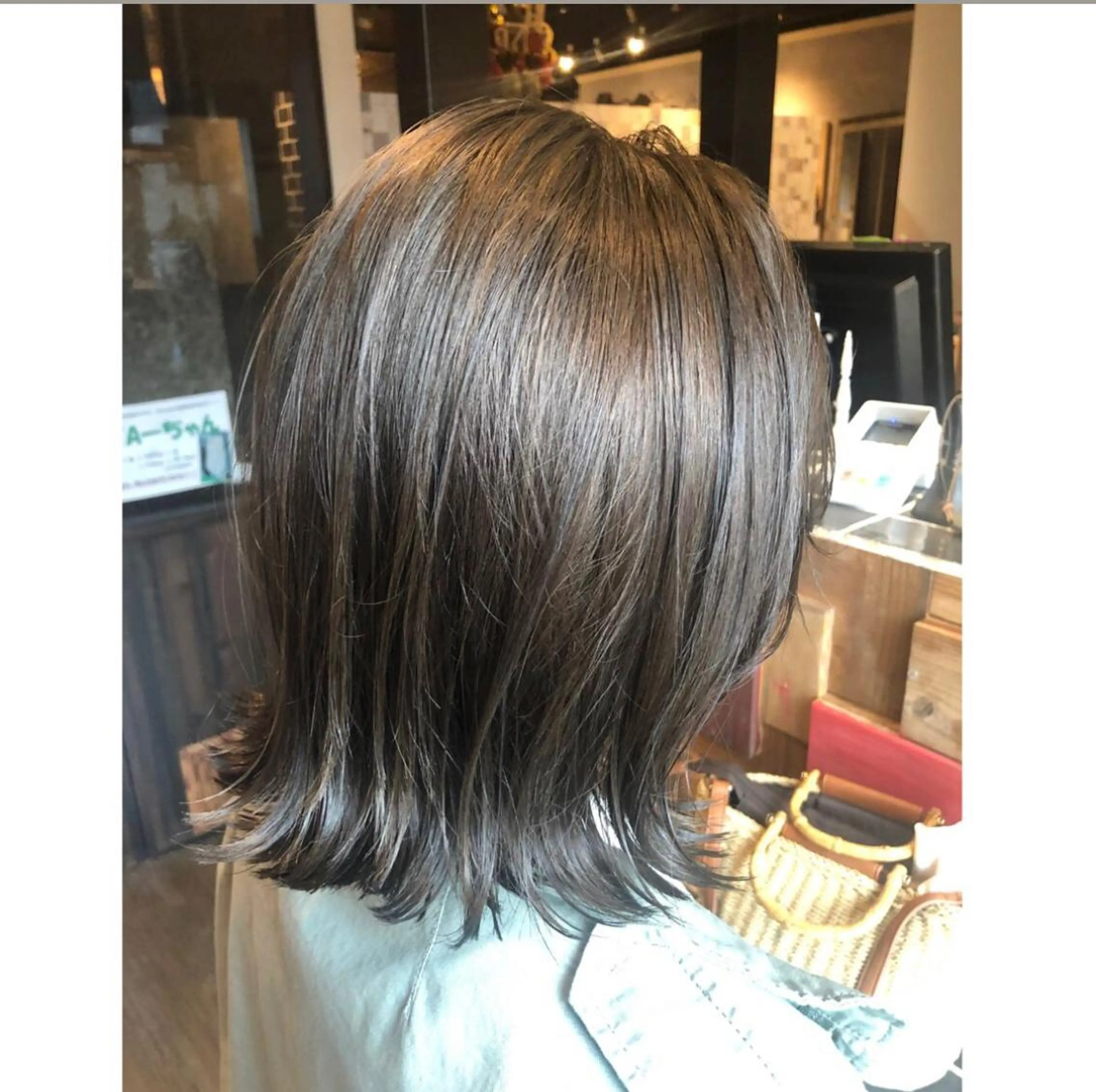 ミディアム カラー カット ヘアカラー トリートメント 韓国ヘア/レイヤー/ 暖色カラー/ Aiのヘアスタイル