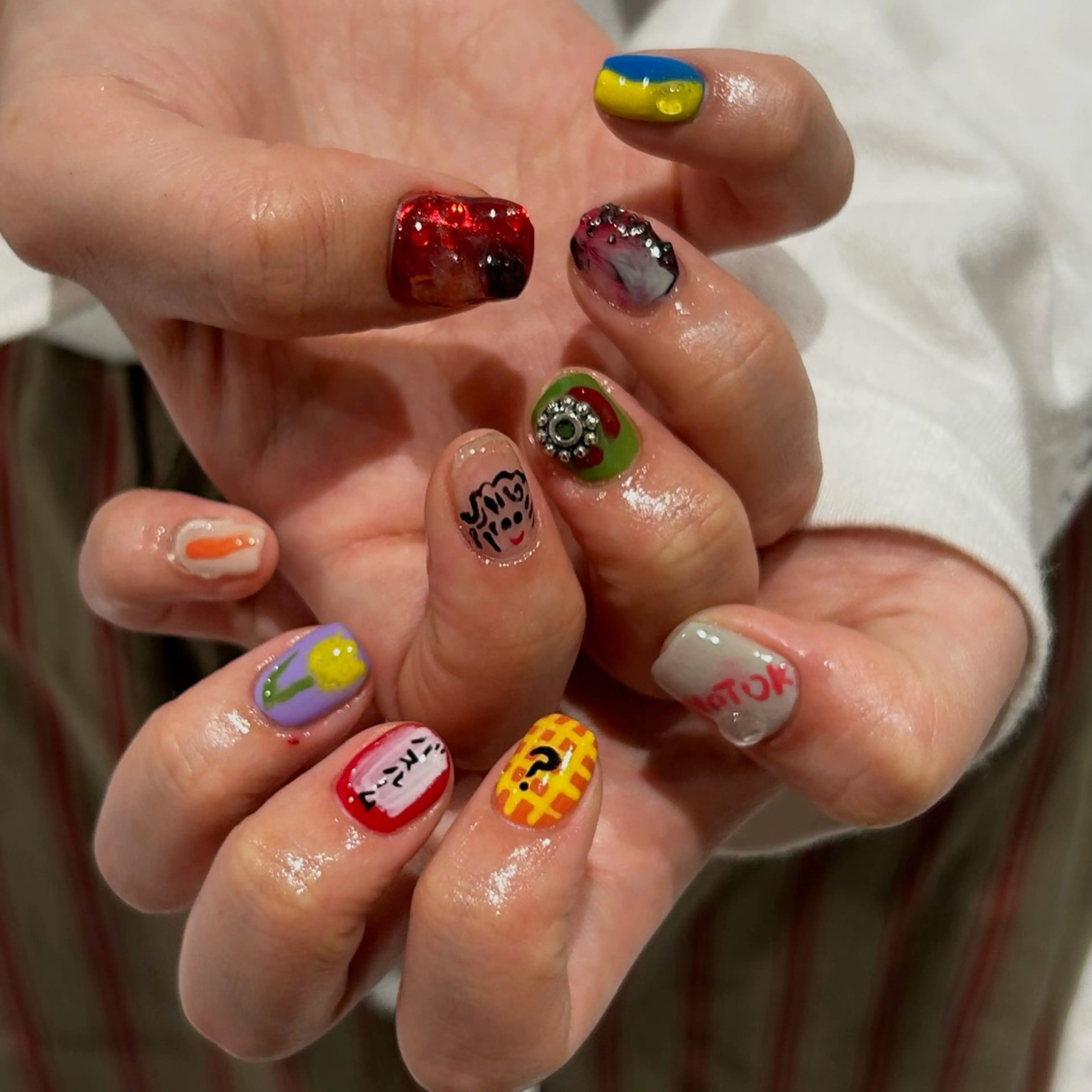 ネイル ハンドネイル ハンドケア OAK所属・個性派ネイル シノのネイルデザイン