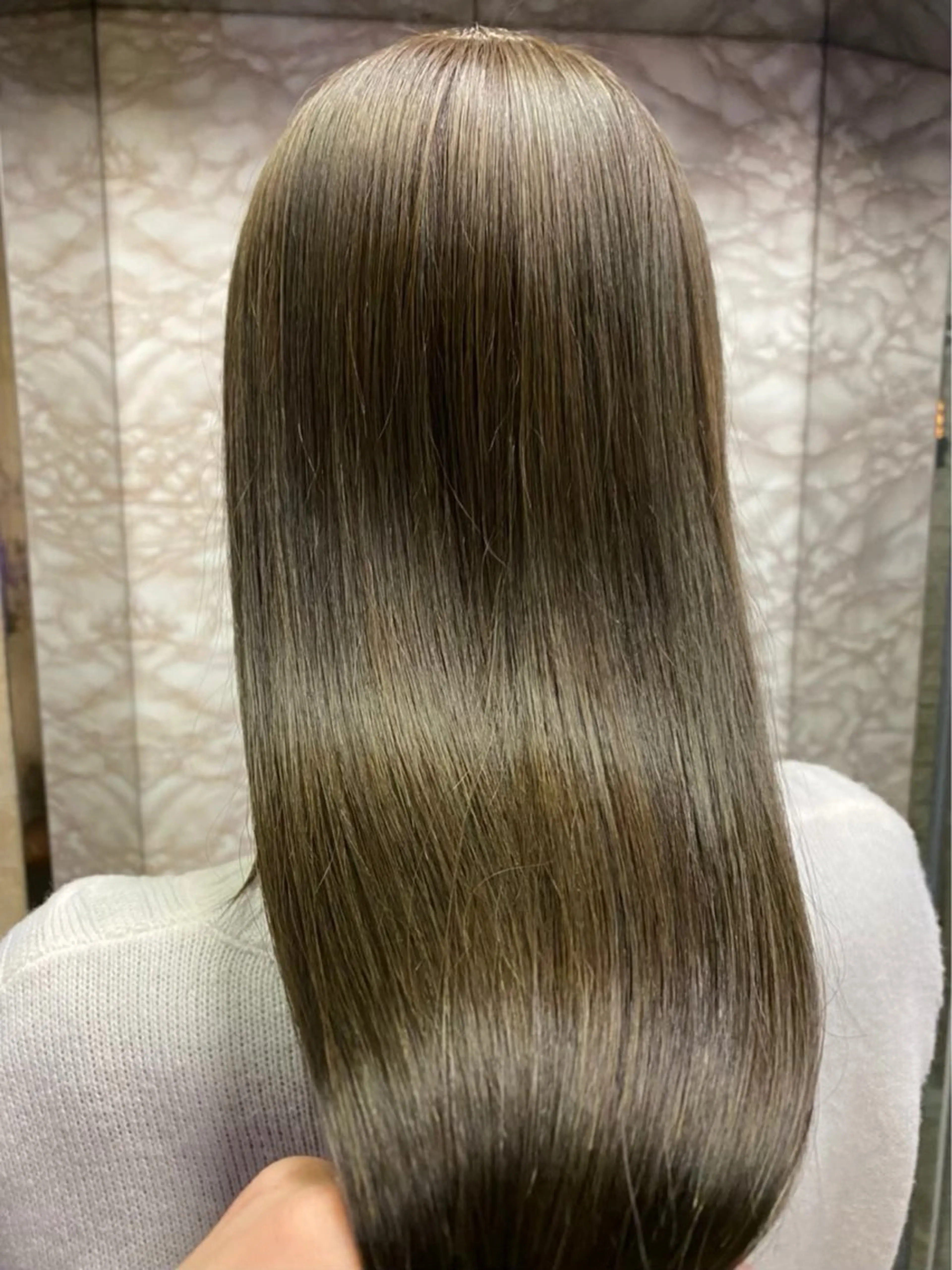 セミロング カラー ブリーチ 透明感カラー ブリーチなしカラー オリーブカラー トリートメント 銀座terrace所属・🫧透明感／艶カラー 🫧Ryuseiのヘアスタイル