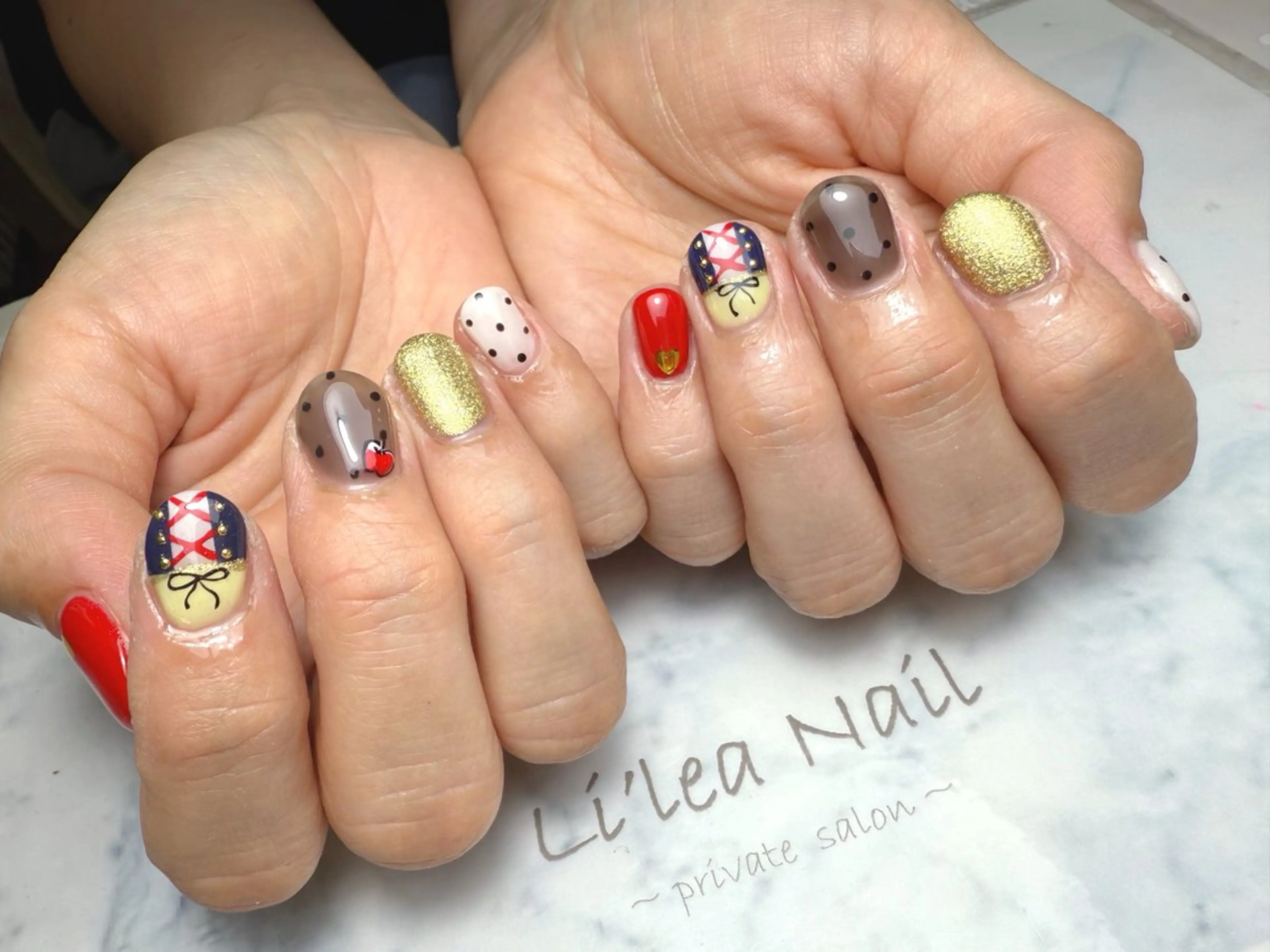 ネイル Li'leaNail AINAのネイルデザイン