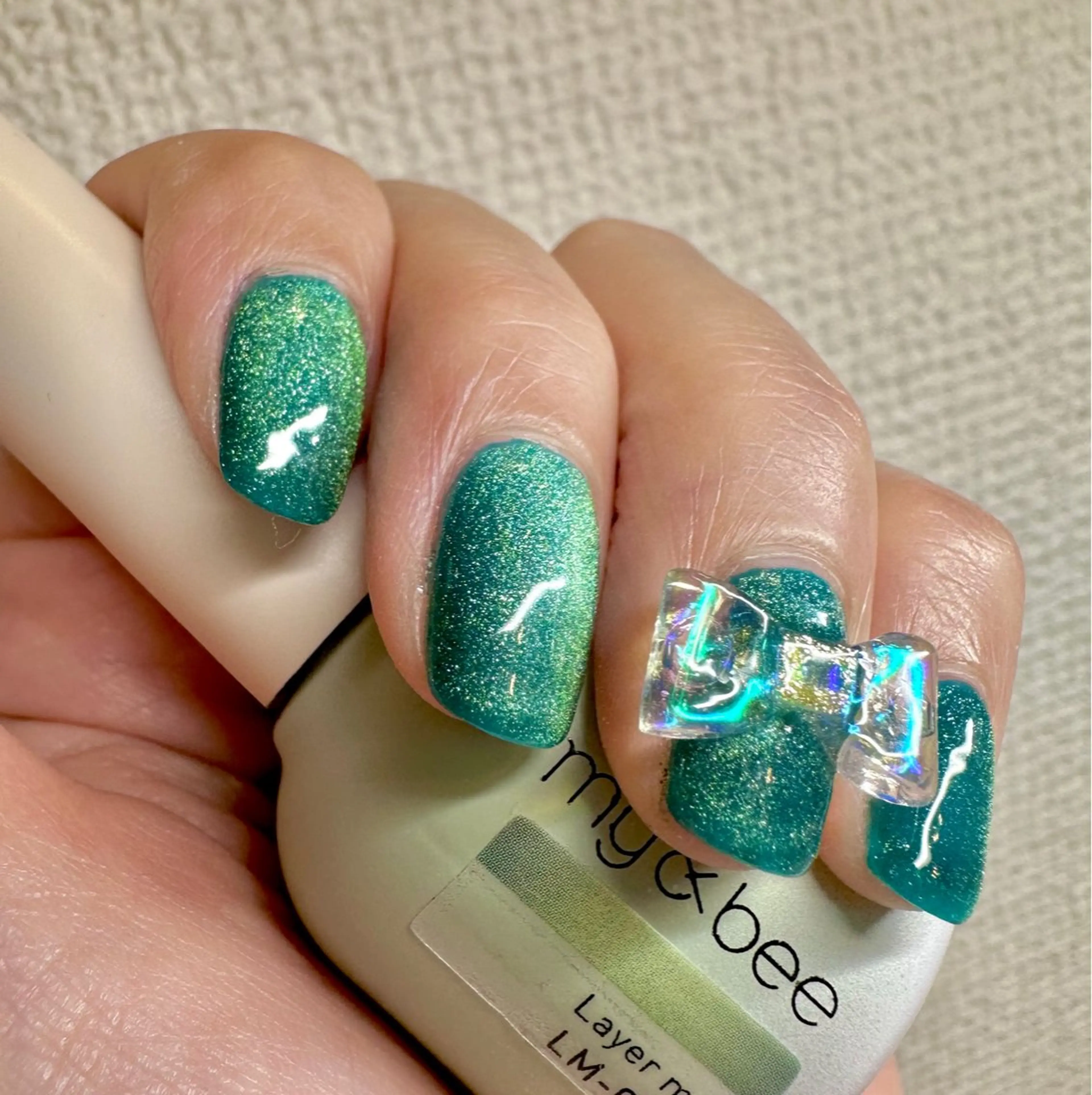 ネイル マグネットネイル リボン m_nail所属・O Mayaのネイルデザイン