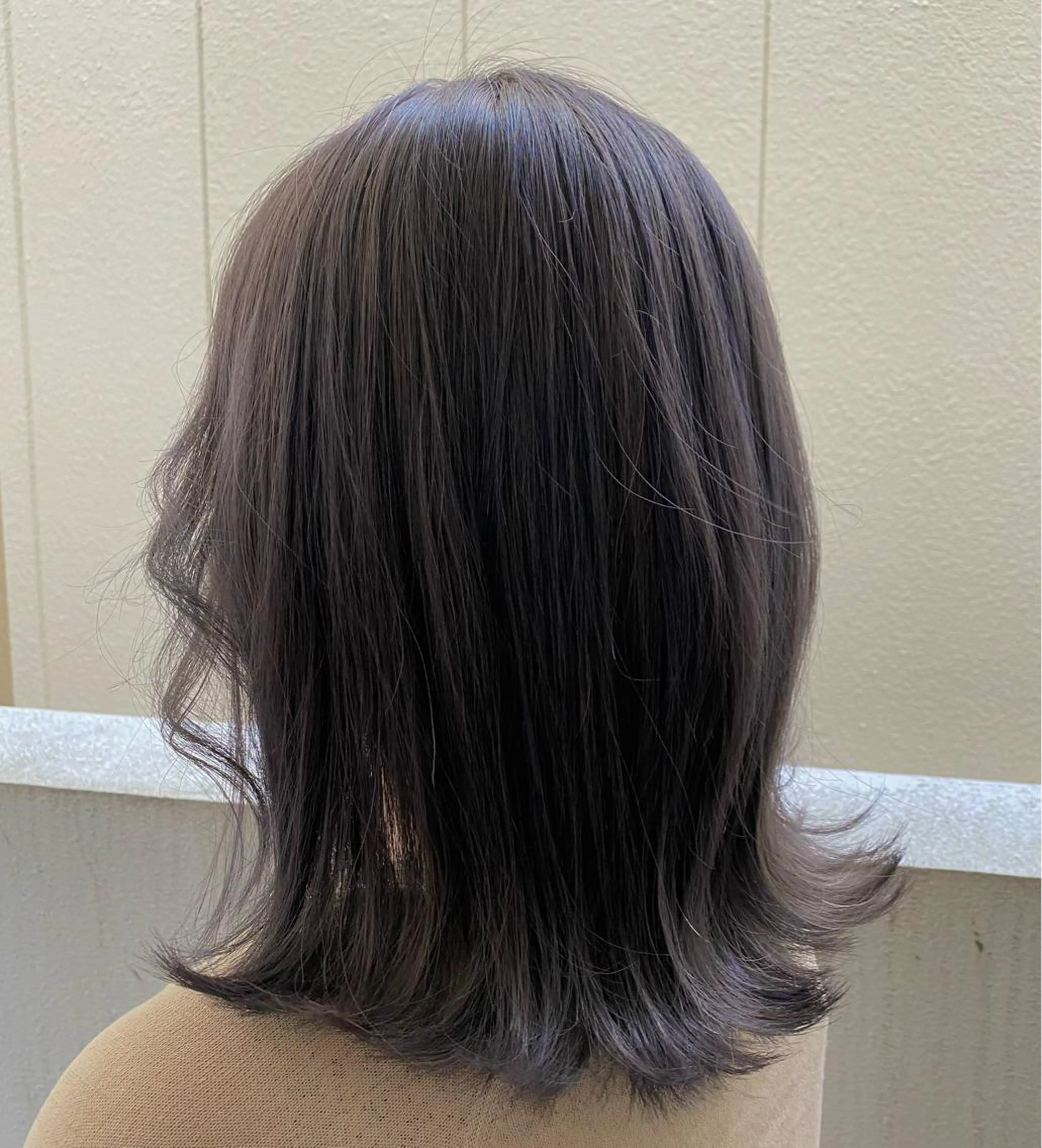 ミディアム カラー ブリーチ 透明感カラー ラベンダーカラー ラベンダーグレー 遠藤沙也加 /レイヤーカットのヘアスタイル