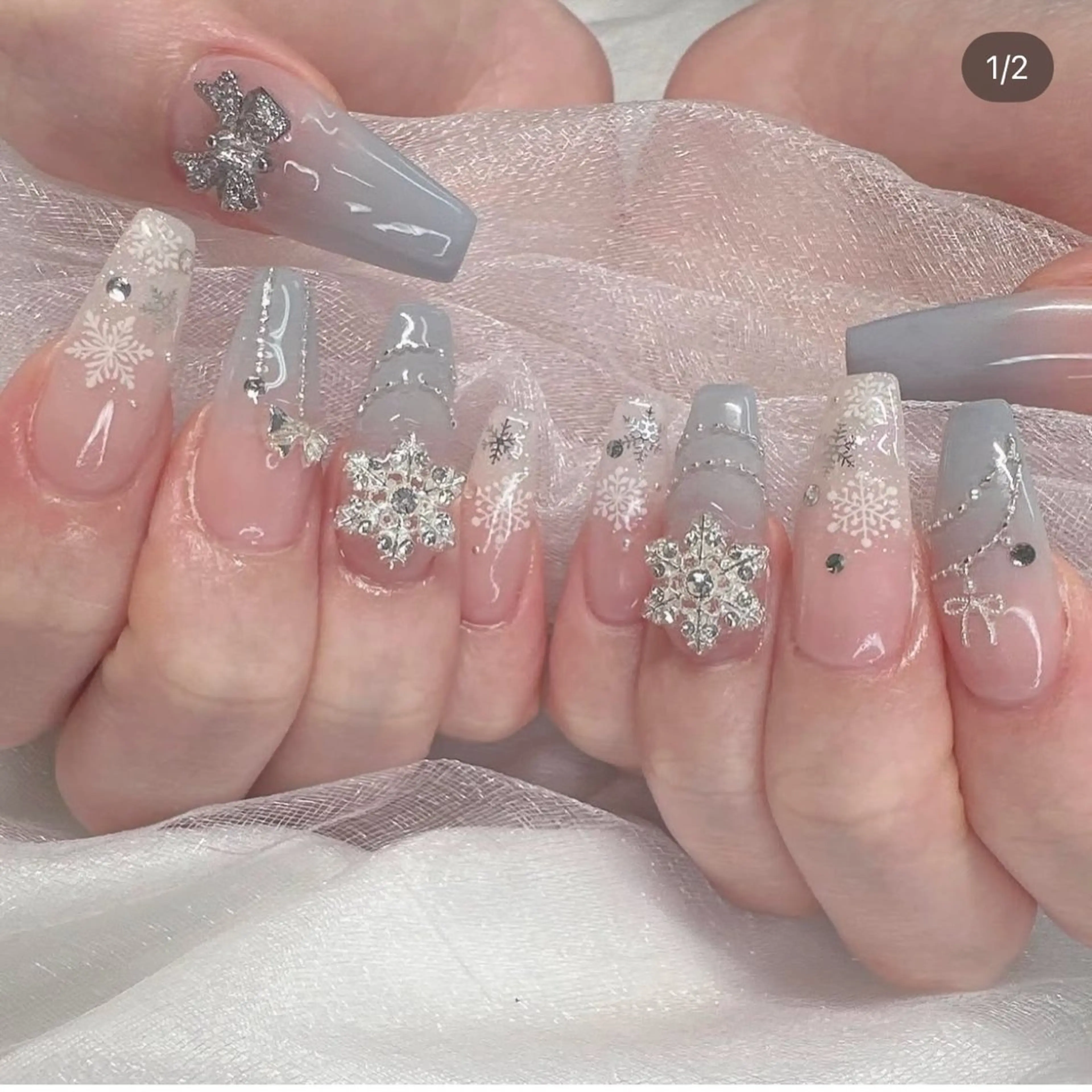 ネイル アートネイル ジェルネイル ガーリー キラキラネイル Nihonthy Nail 新宿所属・Nihonthy Nail 新宿のネイルデザイン