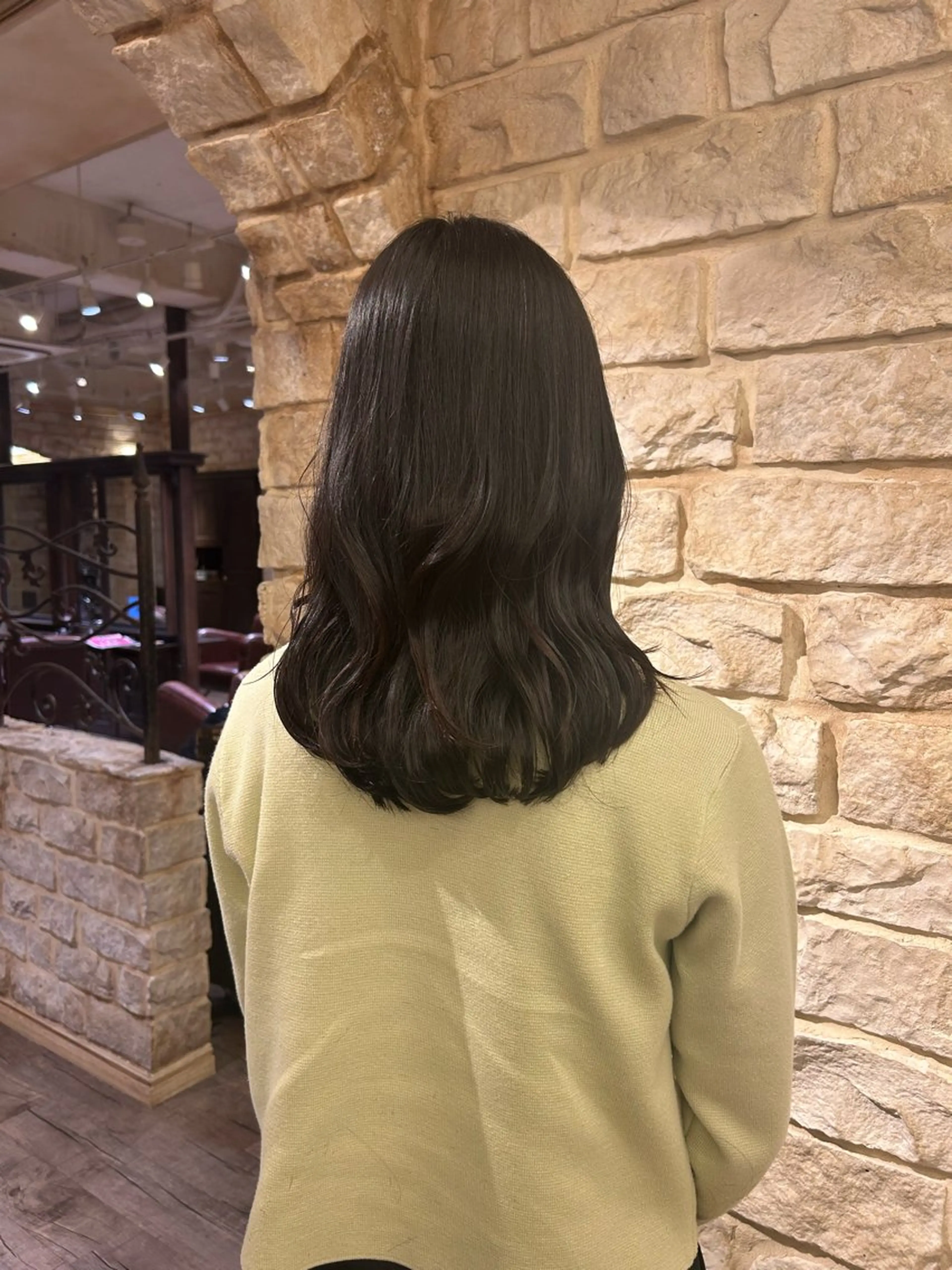 カラー Mei /オリーブ カラー/アレンジのヘアスタイル