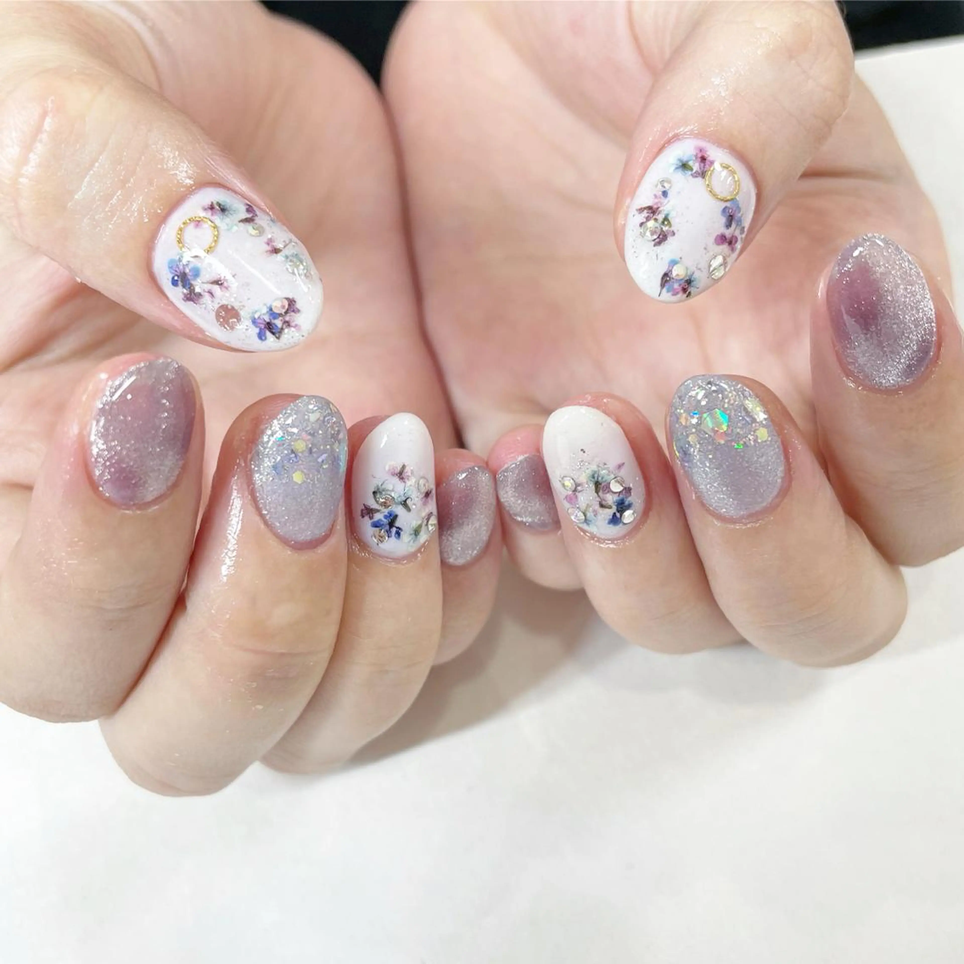 ネイル ハンドネイル フットネイル Minami 🍓のネイルデザイン