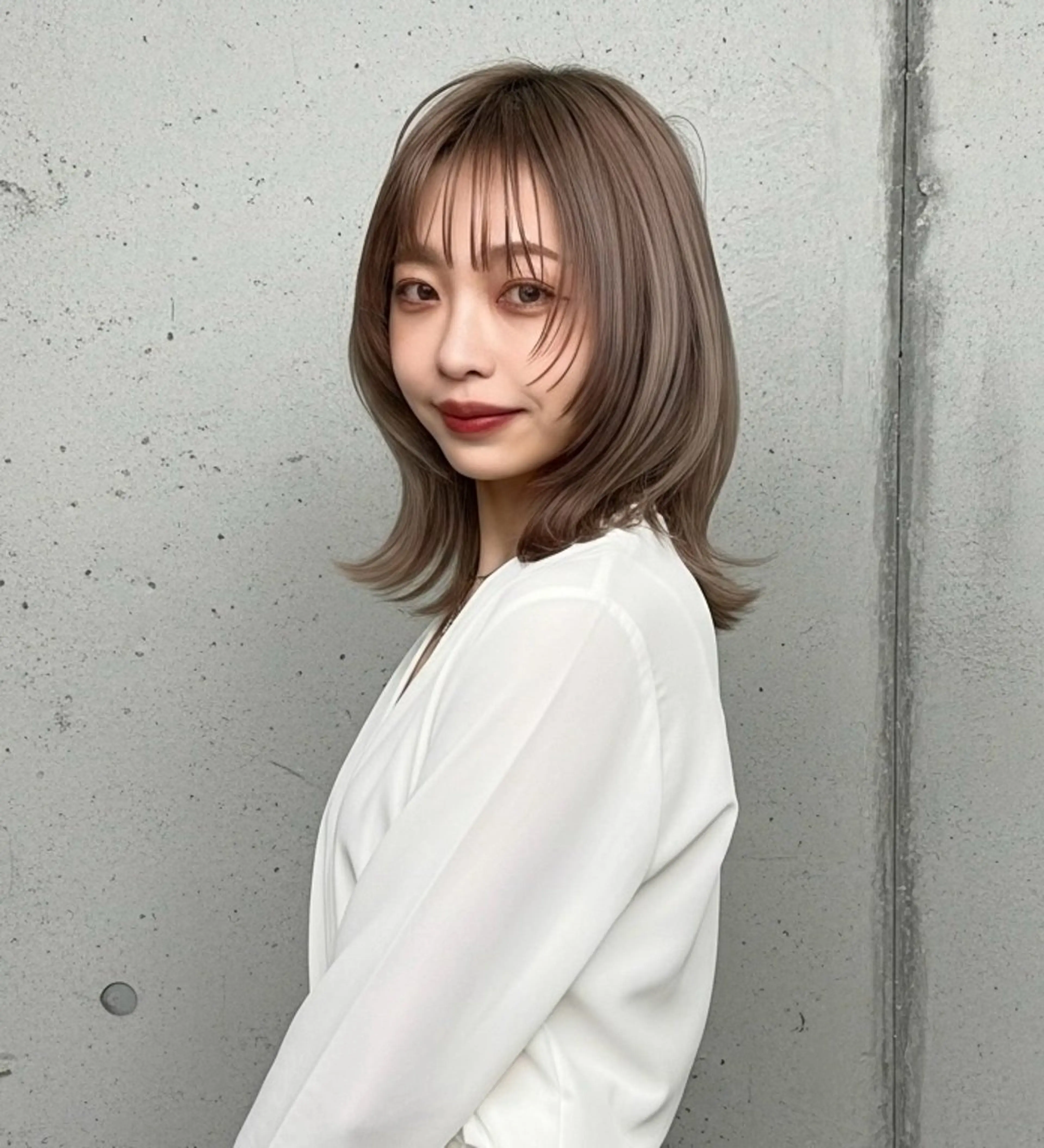 ミディアム 🌼U24 ヘアデザインラボのヘアスタイル