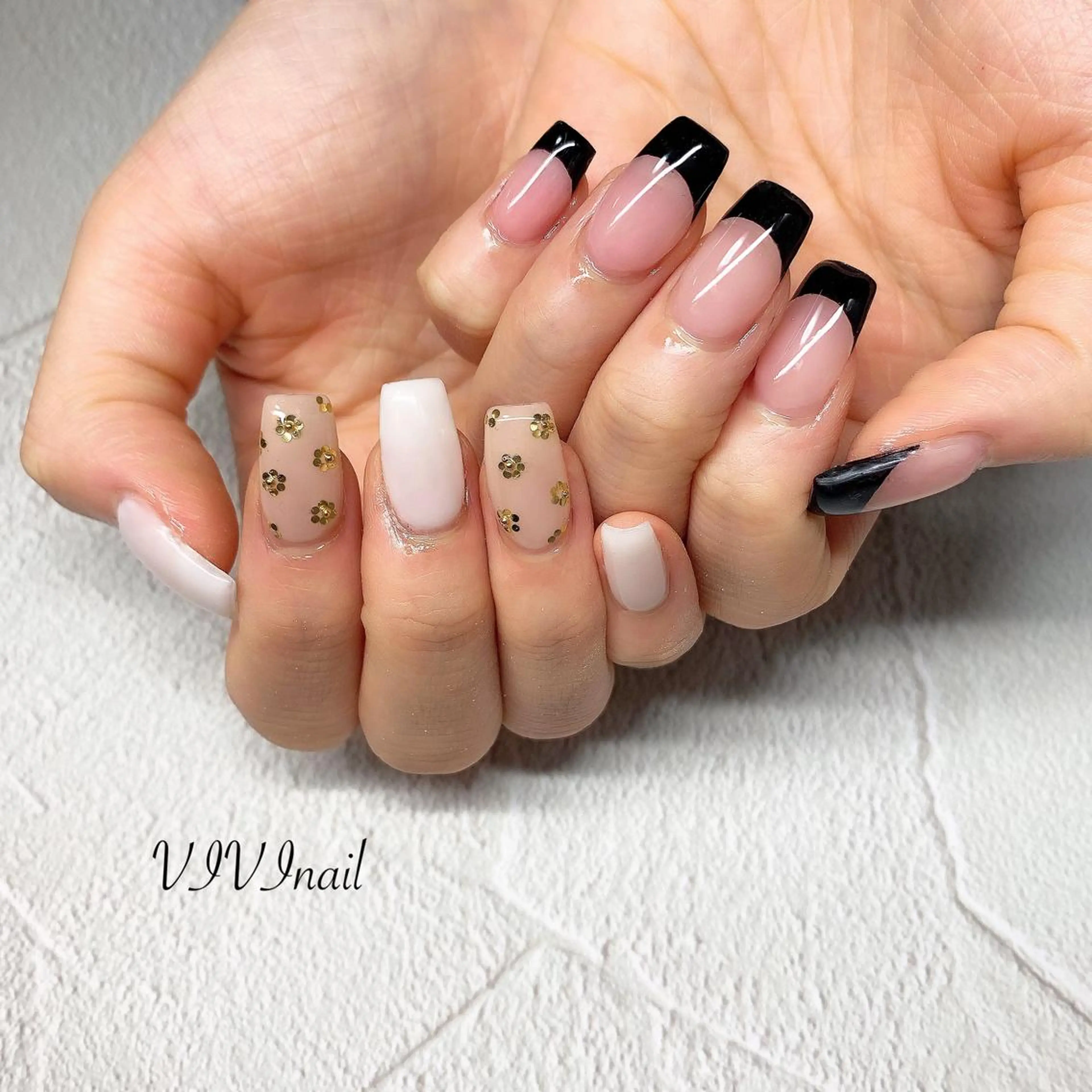 ネイル フレンチネイル ハンドネイル vivi nailのネイルデザイン