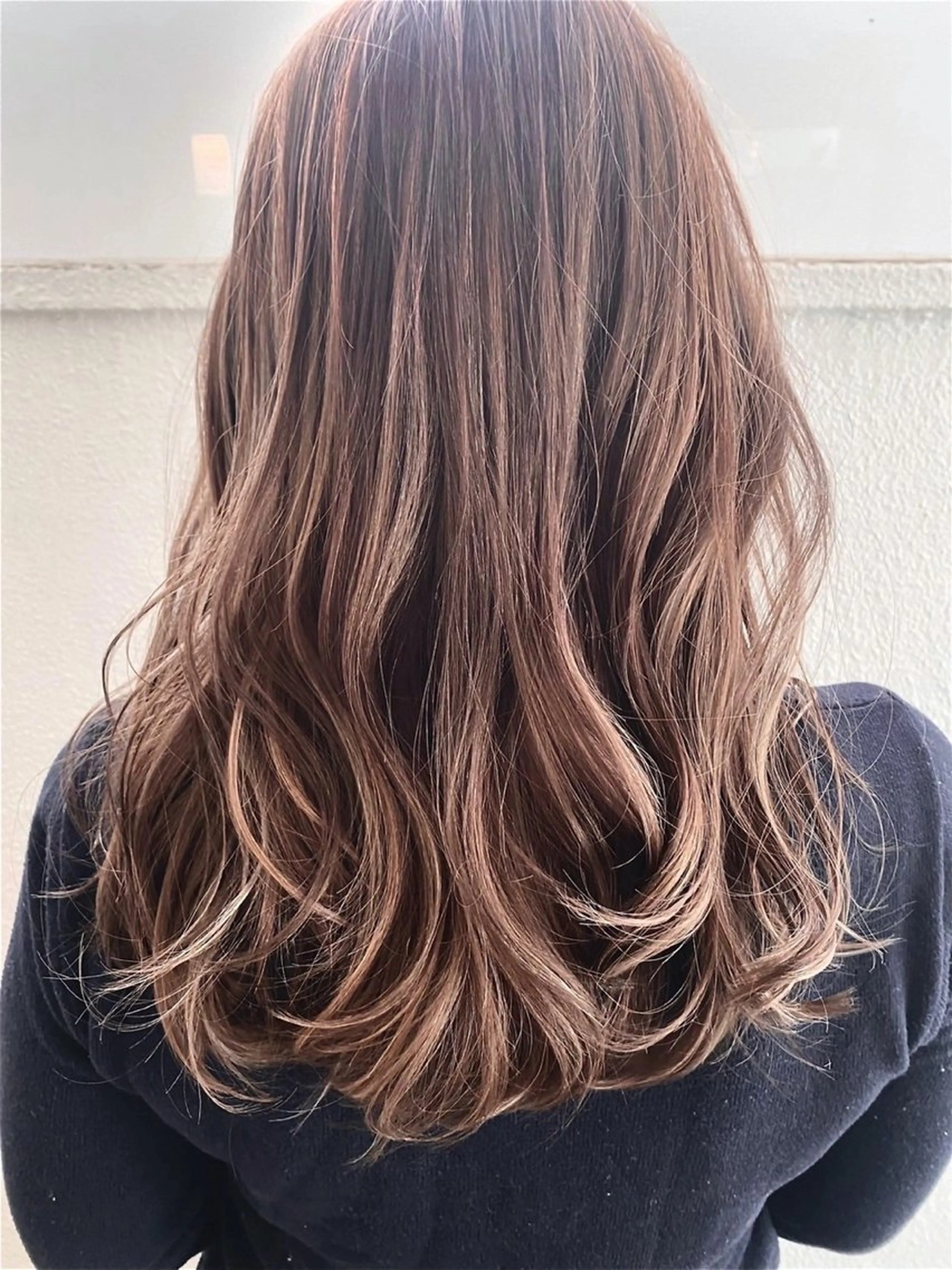 ミディアム アトリエファゴ kenshoのヘアスタイル