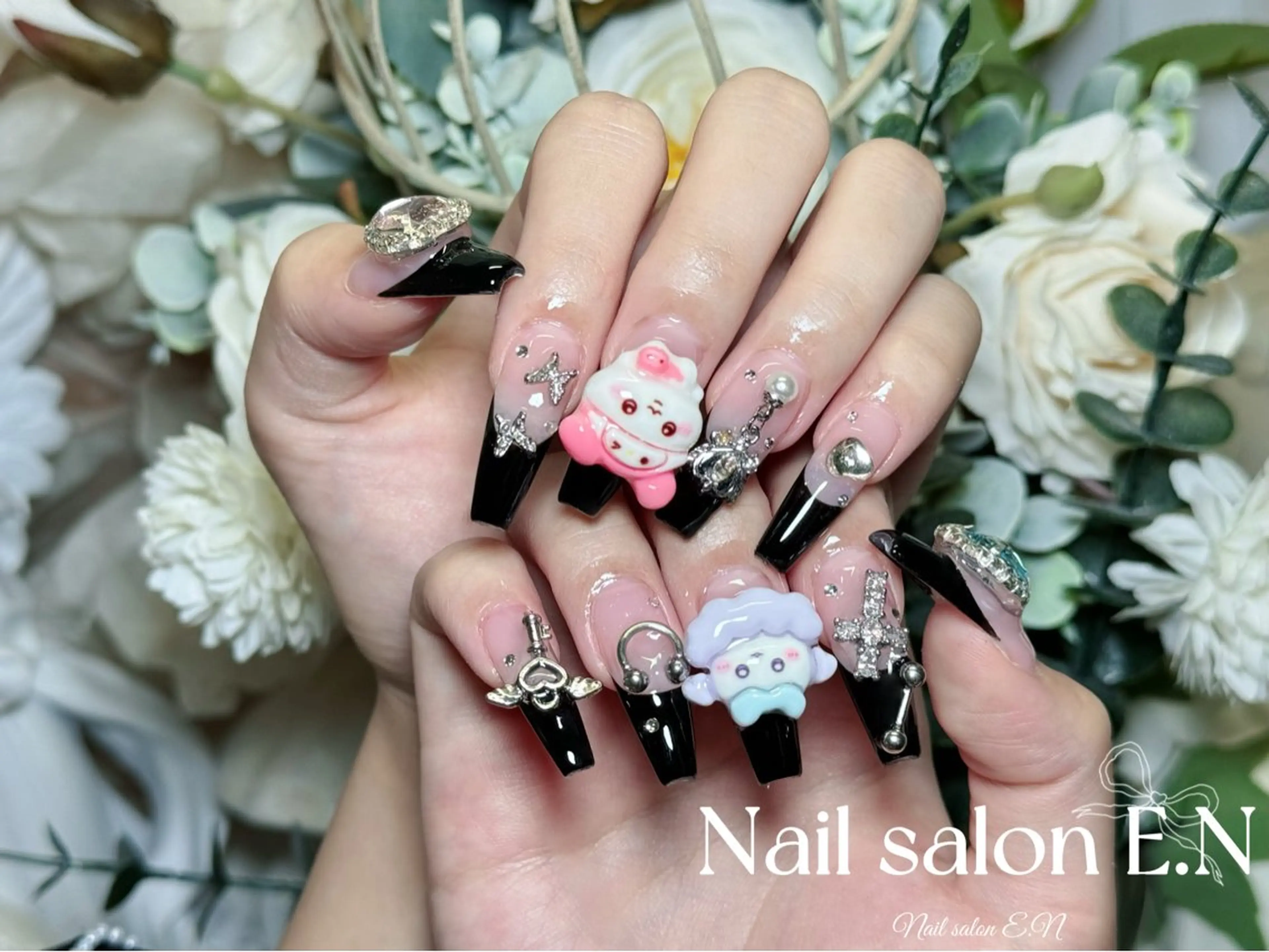 ネイル アートネイル オーロラネイル ブラウン クリアネイル フレンチネイル ハンドネイル E.N🦋 長さ出し/持ち込みのネイルデザイン