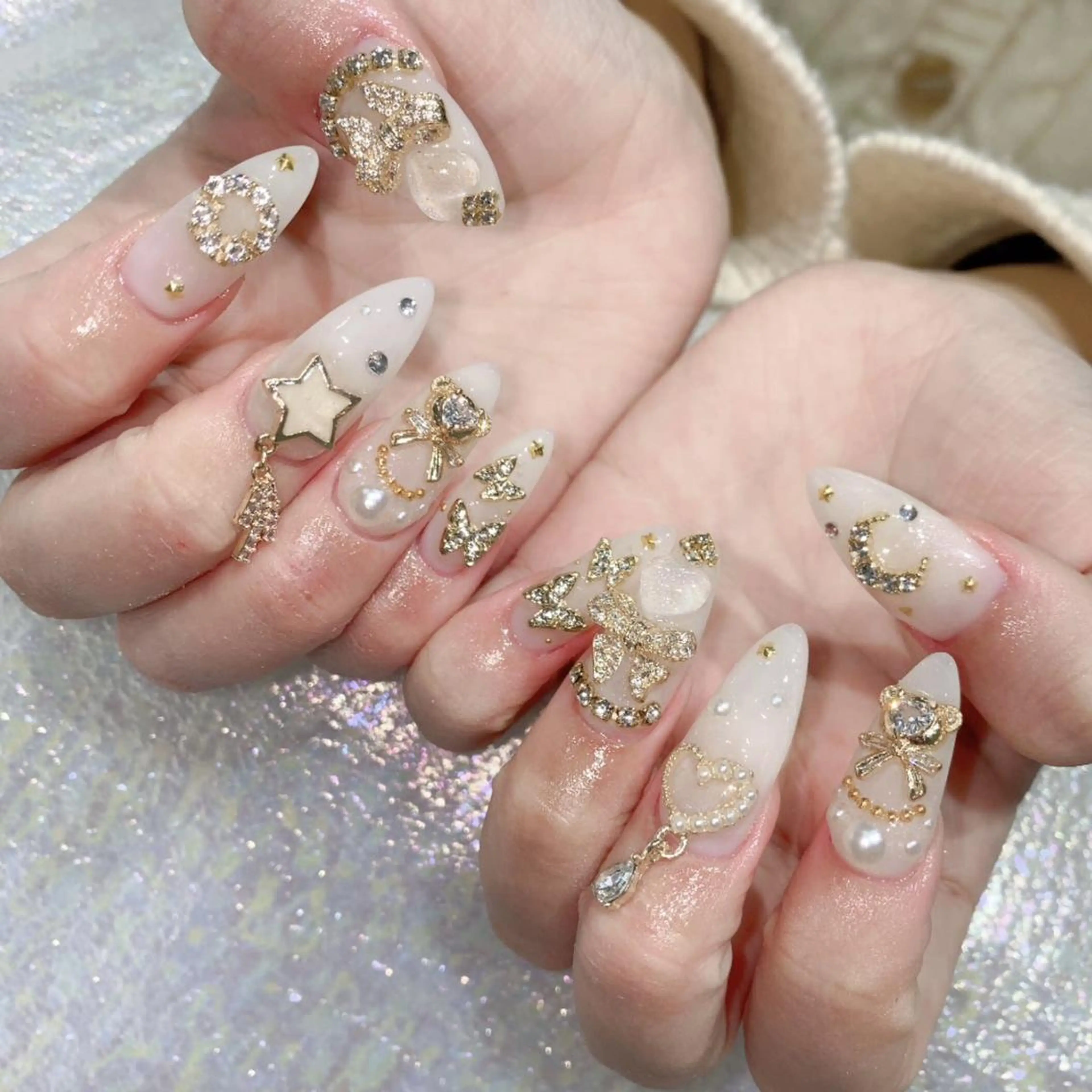 ネイル Queens テイのネイルデザイン