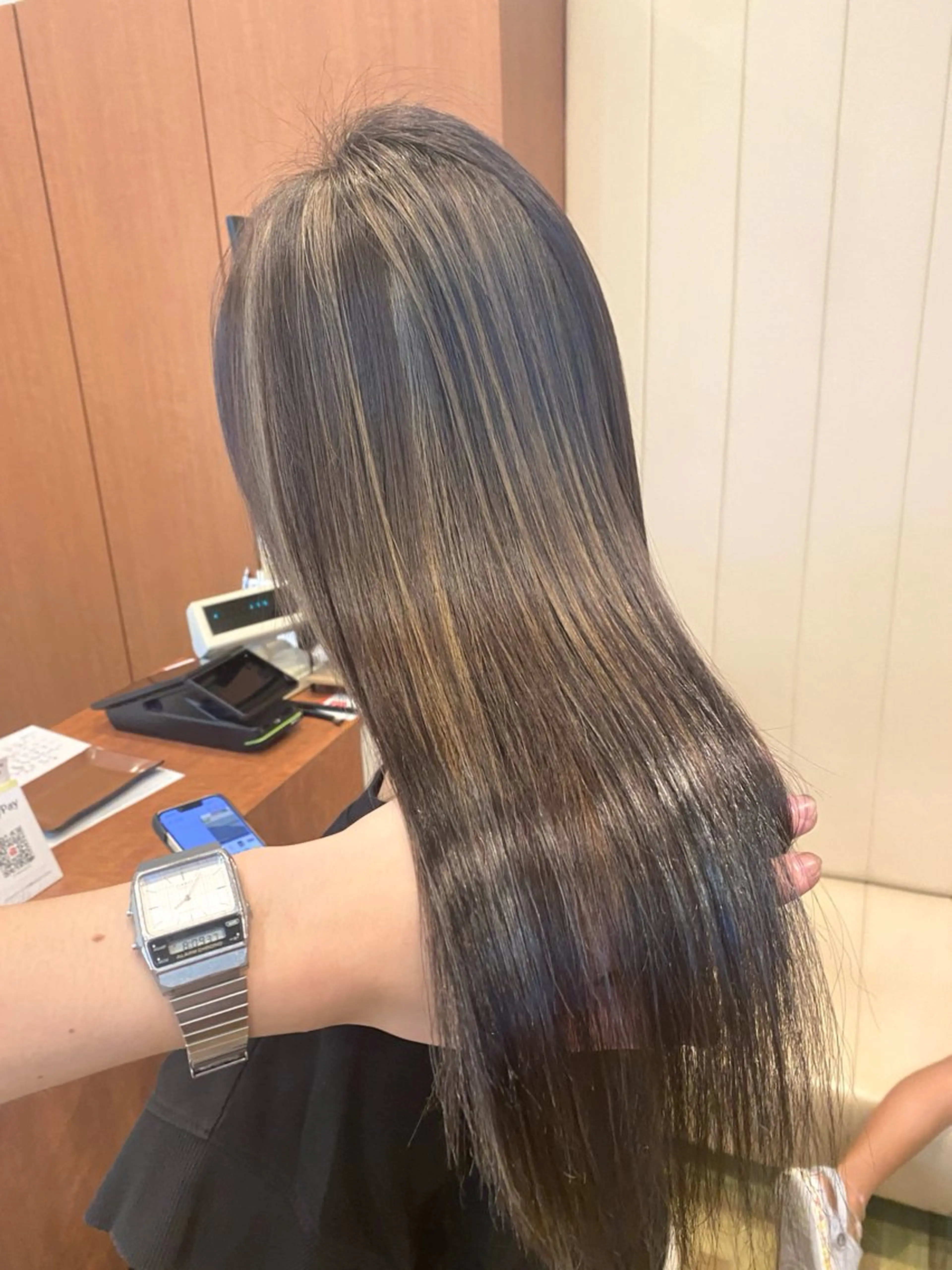 ロング ハイライト 縮毛矯正 ヘアカラー _WHITE難波店[アンダーバーホワイト]所属・艶カラー/髪質改善 /韓国風/中村嘉秀のヘアスタイル