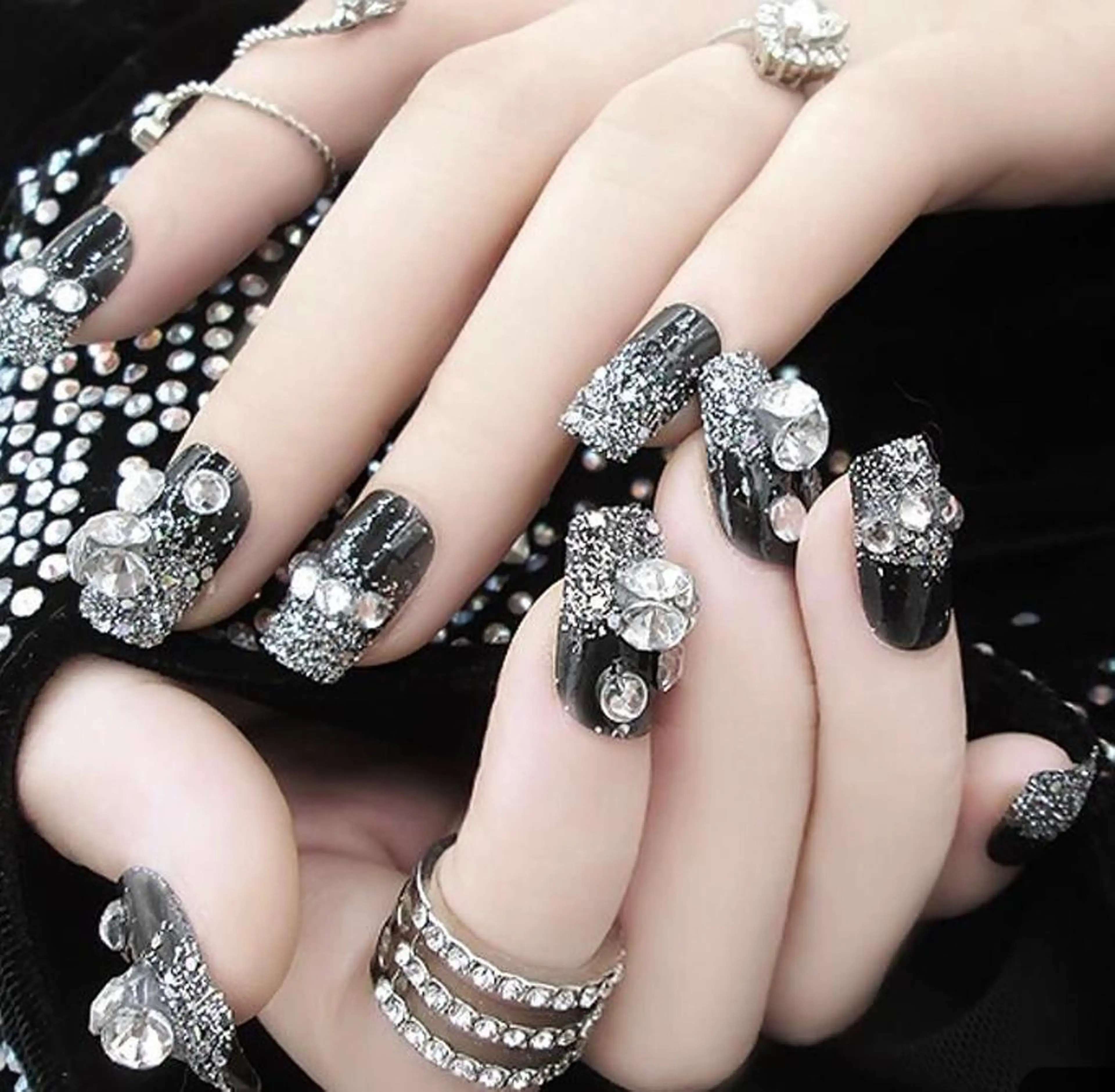 ネイル 「Honey NAIL新宿店」所属・Honey スカルプ専門店のネイルデザイン