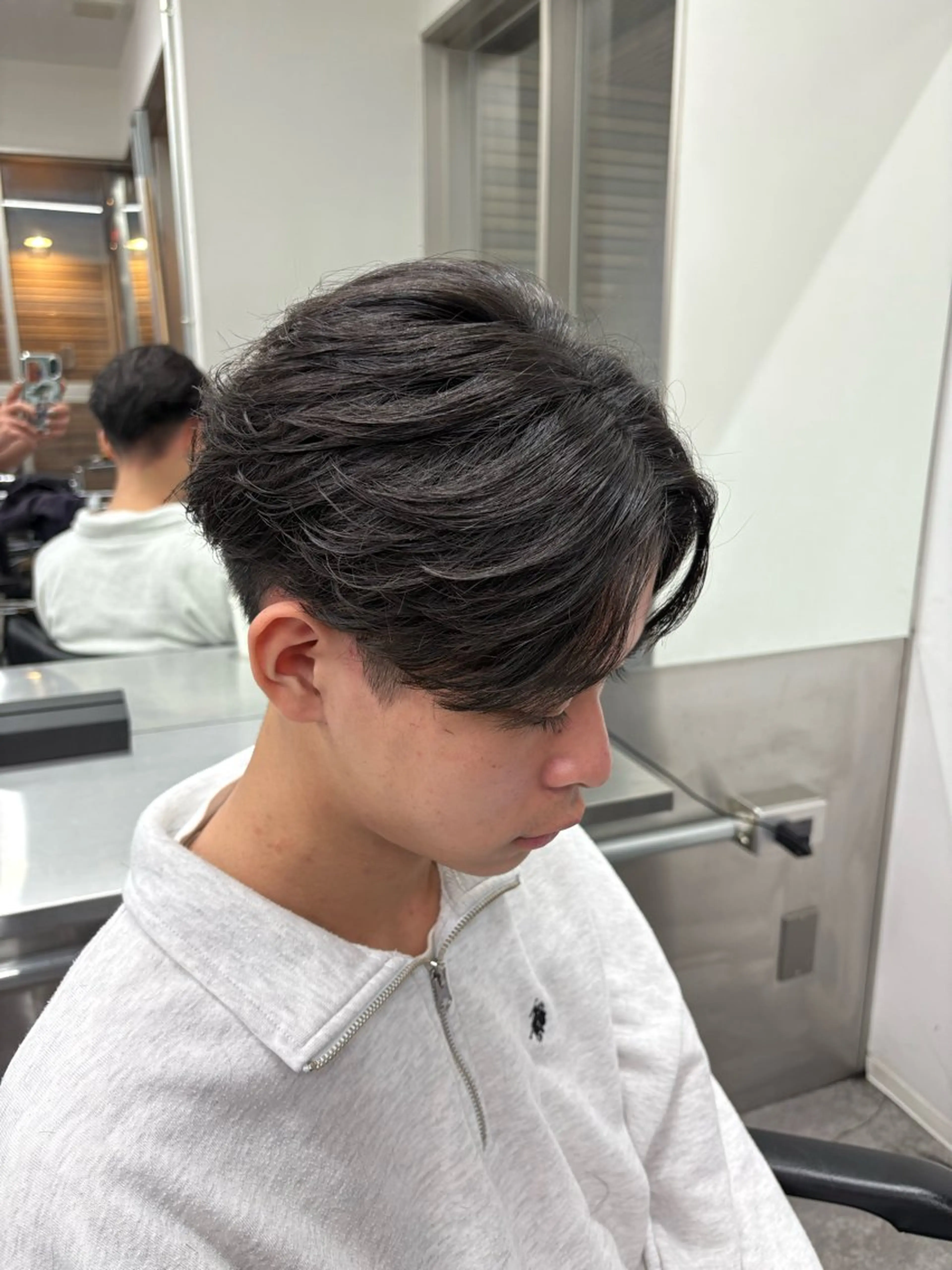 ミディアム カラー パーマ メンズ カット パーマ トリートメント ヘアセット メンズパーマ特化 🔥韓国ヘア職人🔥のヘアスタイル