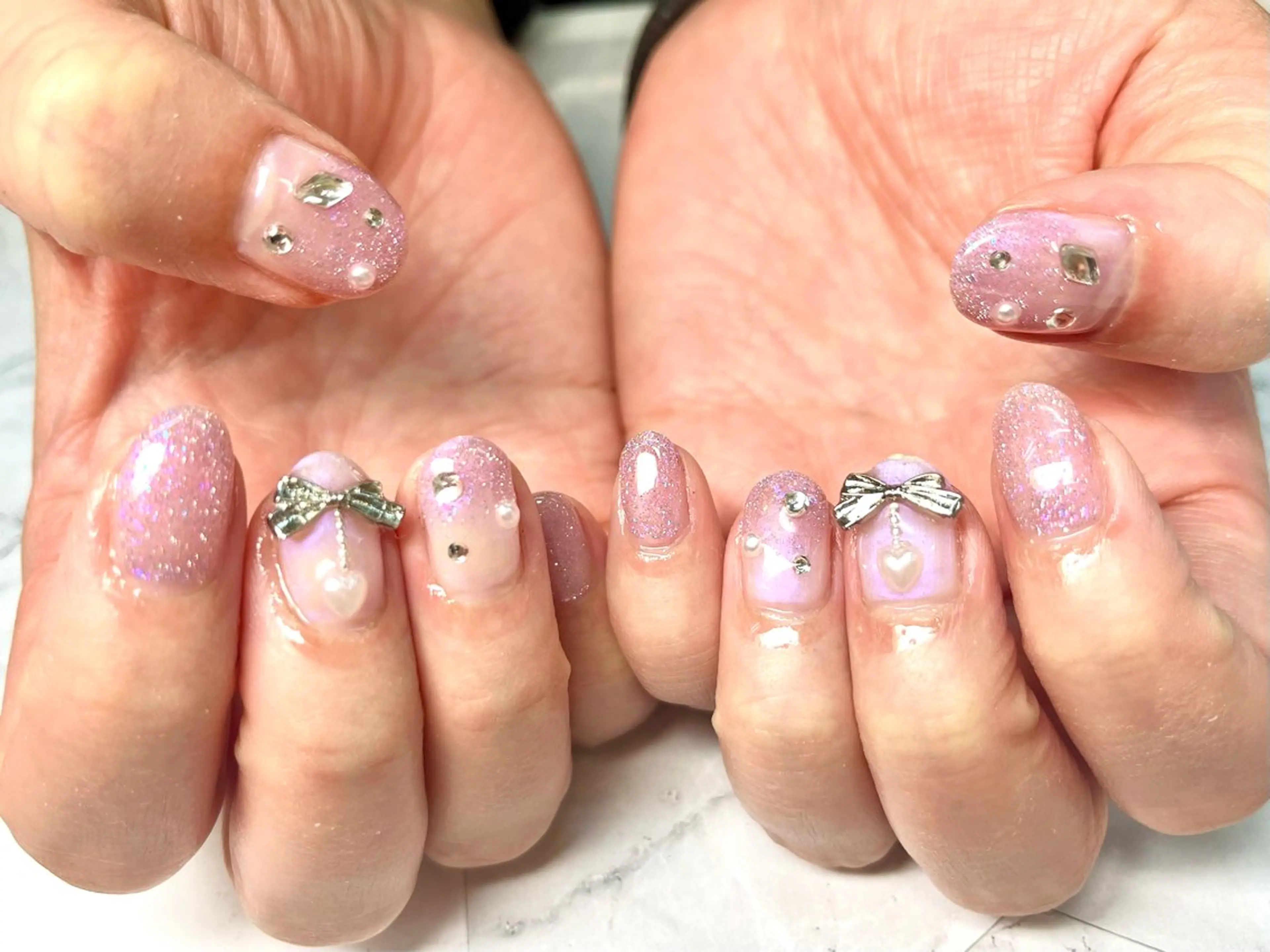 ネイル Queennail 北堀江megumiのネイルデザイン