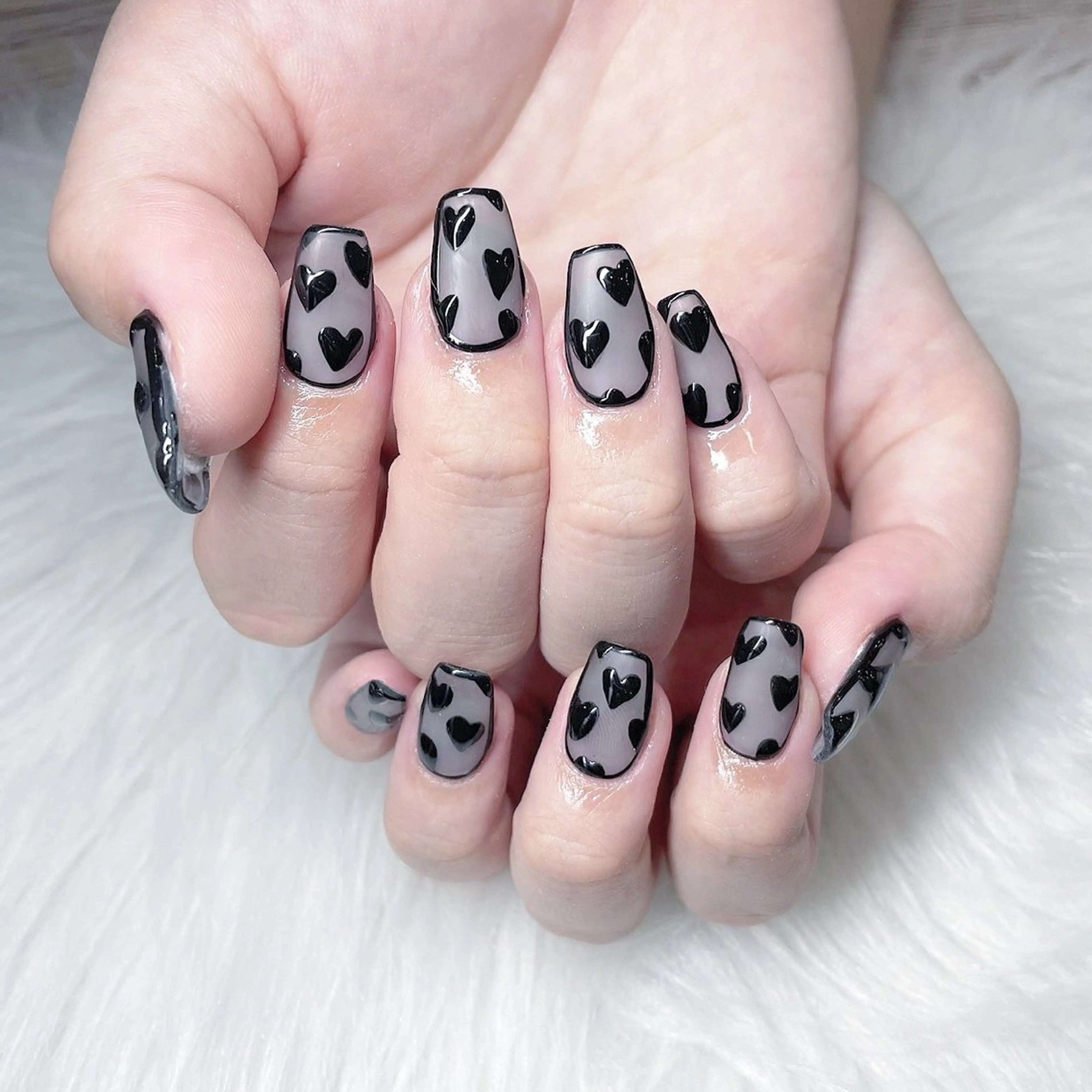 ネイル ハート ハンドネイル Minami 🍓のネイルデザイン