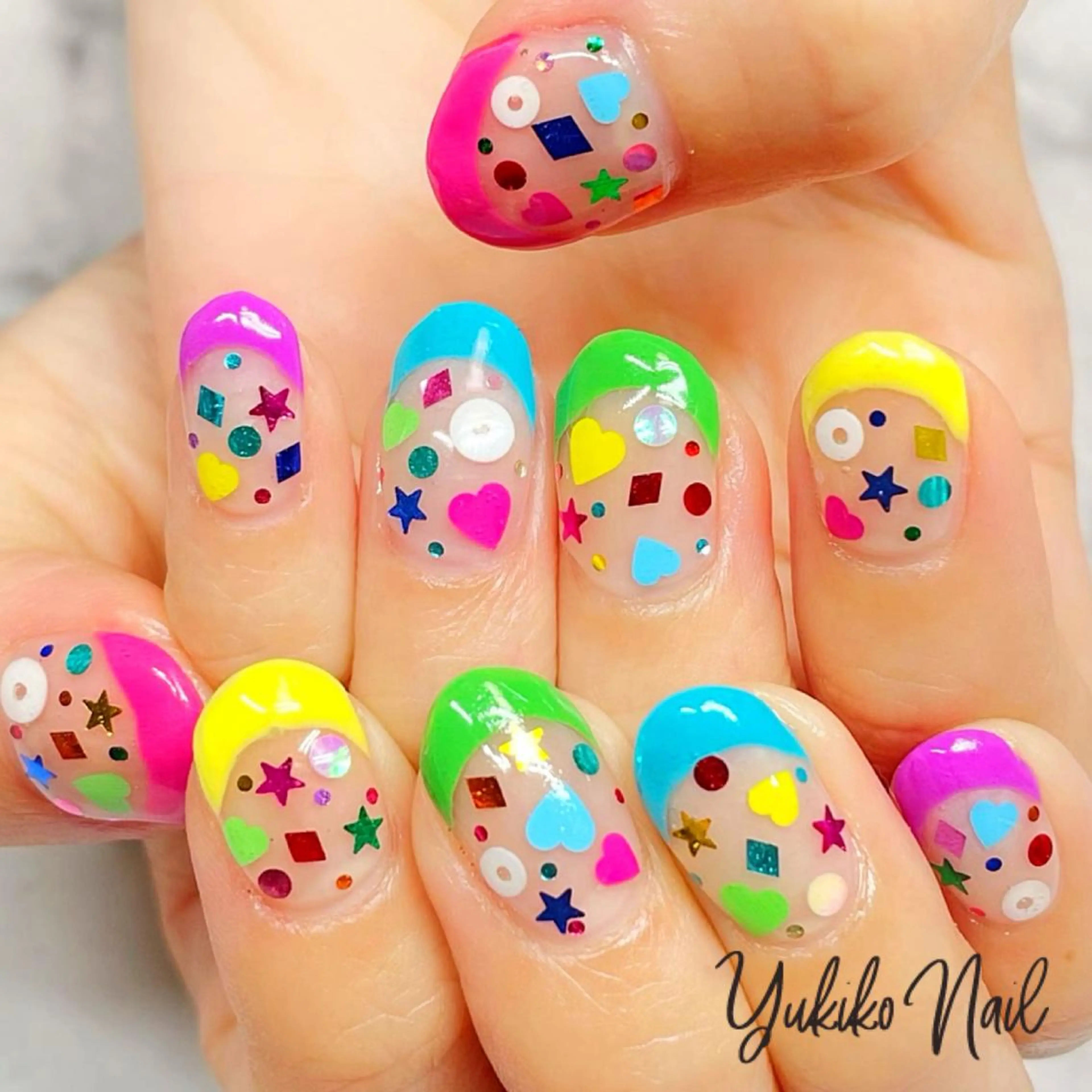 ネイル フレンチネイル ホログラムネイル ハンドネイル ユキコ ネイルのネイルデザイン