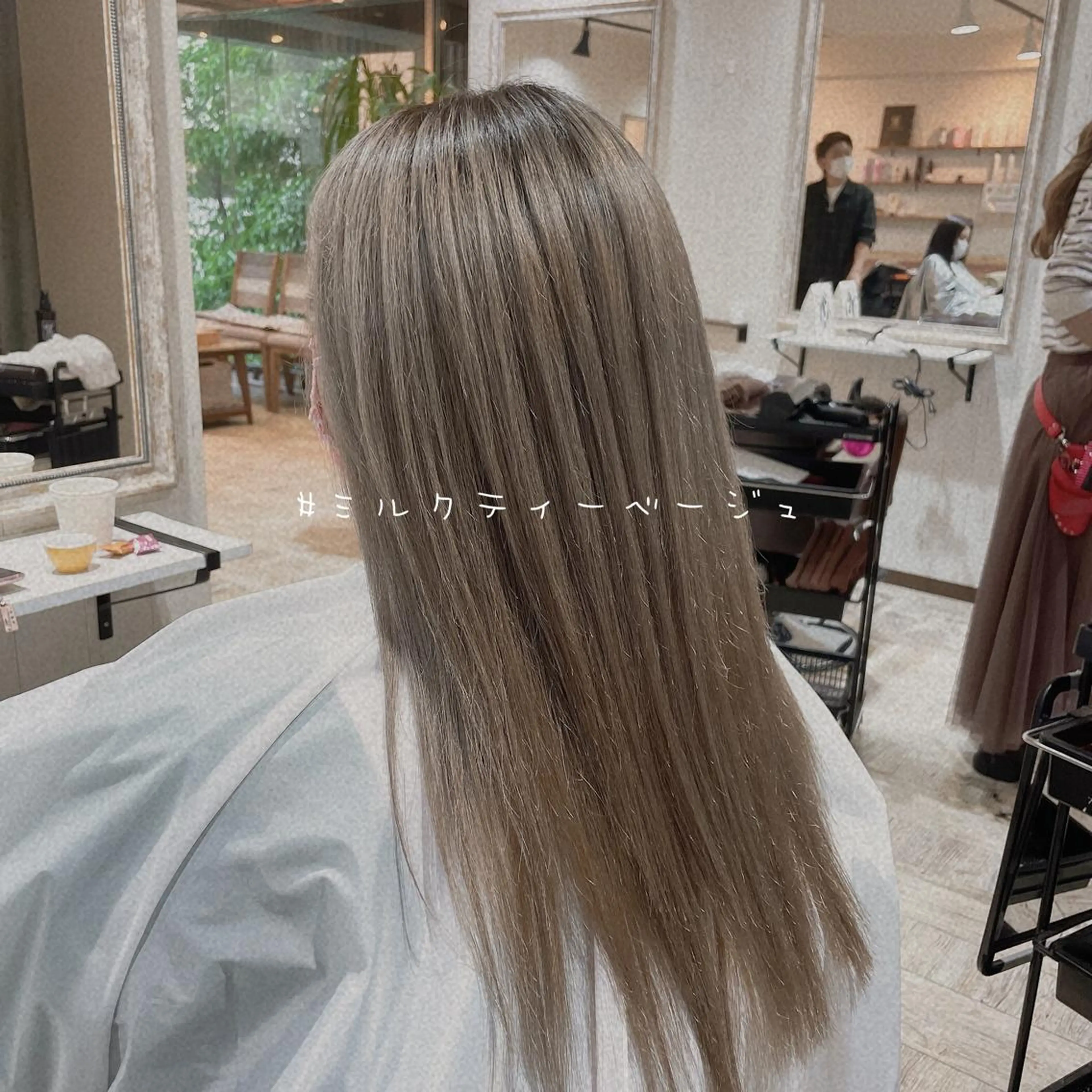 ロング カラー アッシュ ミストバング ベージュカラー ブラウンカラー ショコラグレージュ ヘアカラー トリートメント 【垢抜け大人髪】 TIARA西山のヘアスタイル