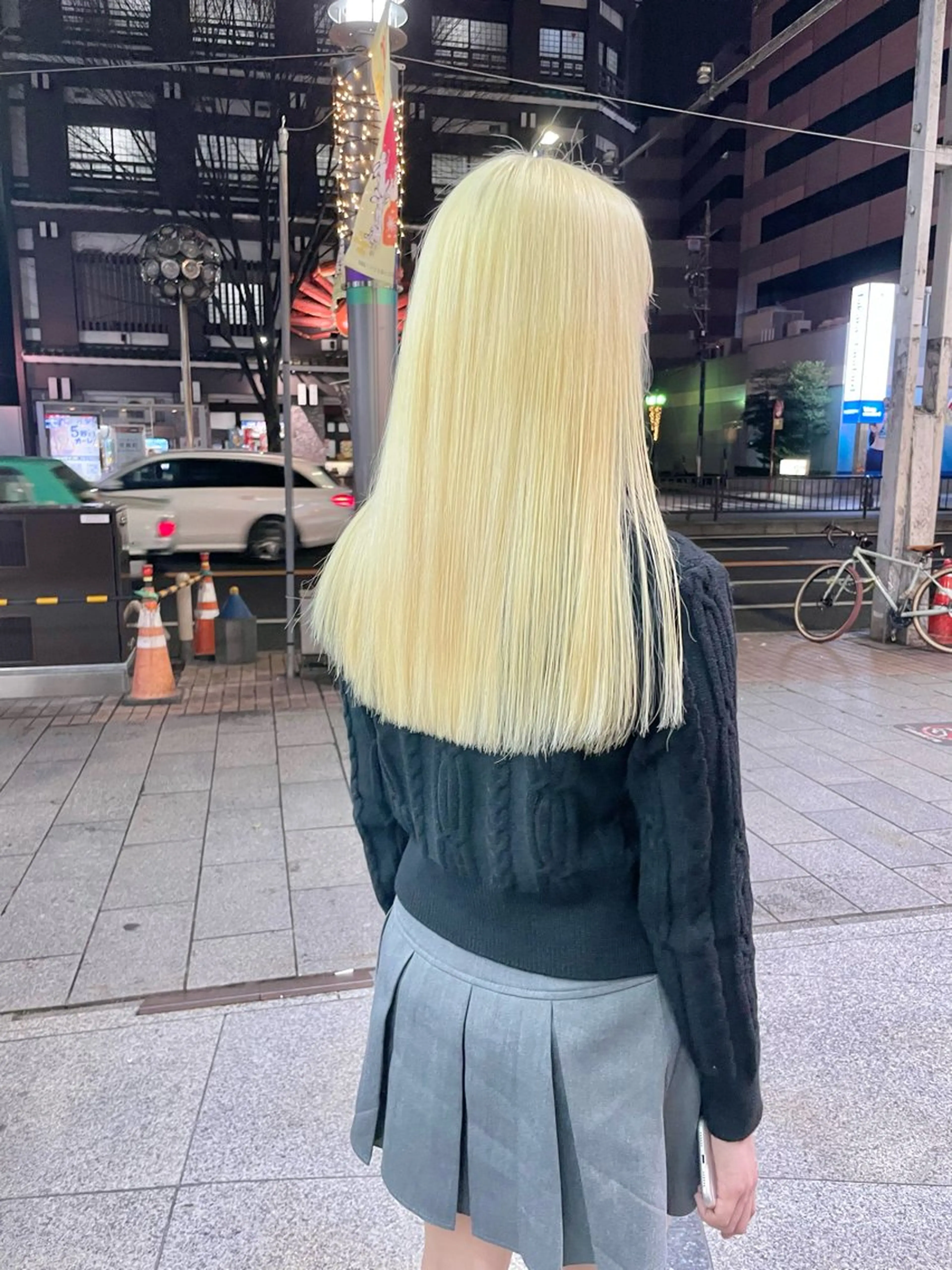 セミロング カラー インク 美容院のヘアスタイル