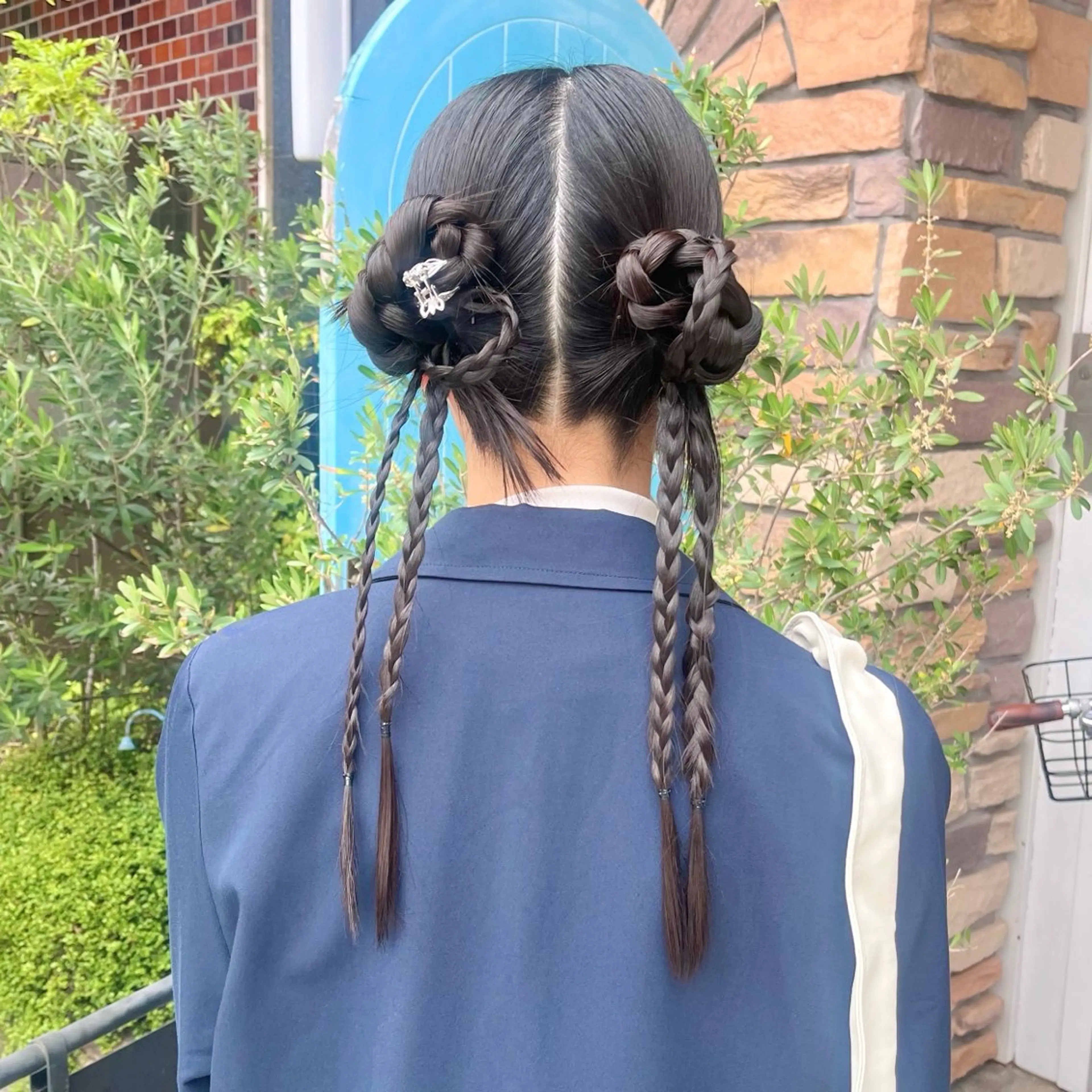 セミロング ヘアアレンジ ヘアセット 伊藤 玲衣のヘアスタイル