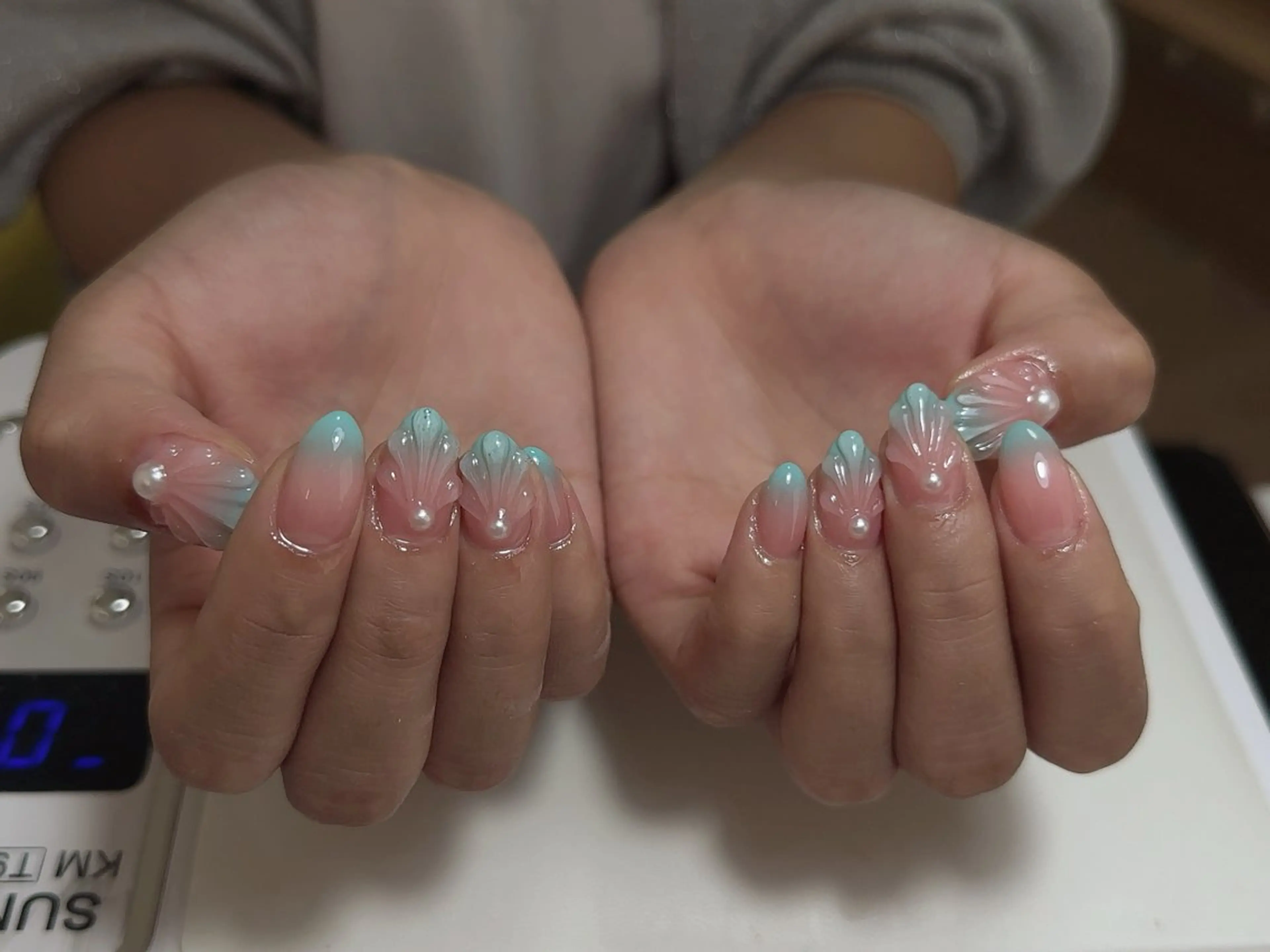ネイル ハンドネイル NAIL CIRCLESのネイルデザイン