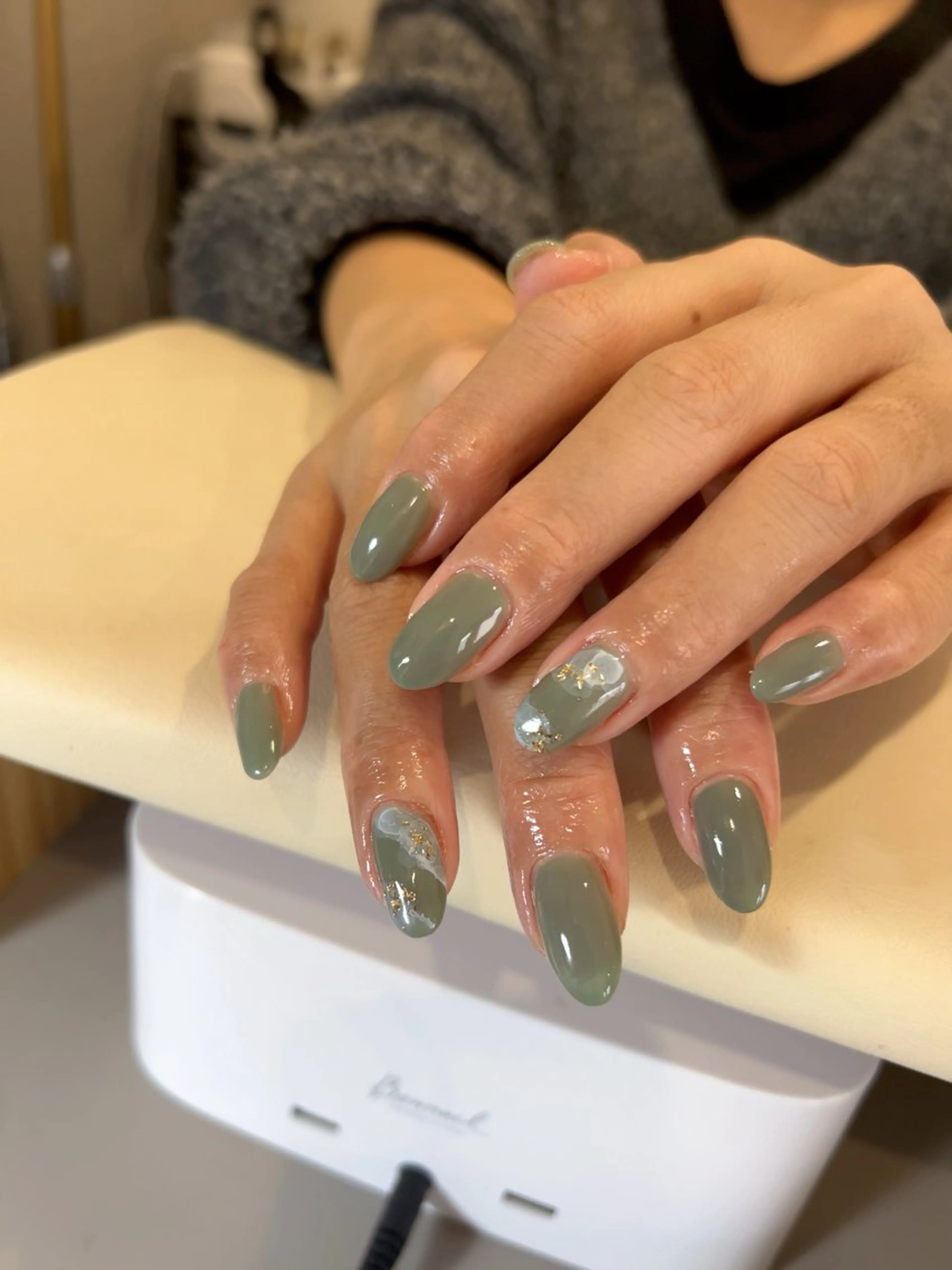 ネイル ハンドネイル 𝐑𝐞𝐯𝐢𝐨 ___堺市西区のマツエク・マツパデザイン