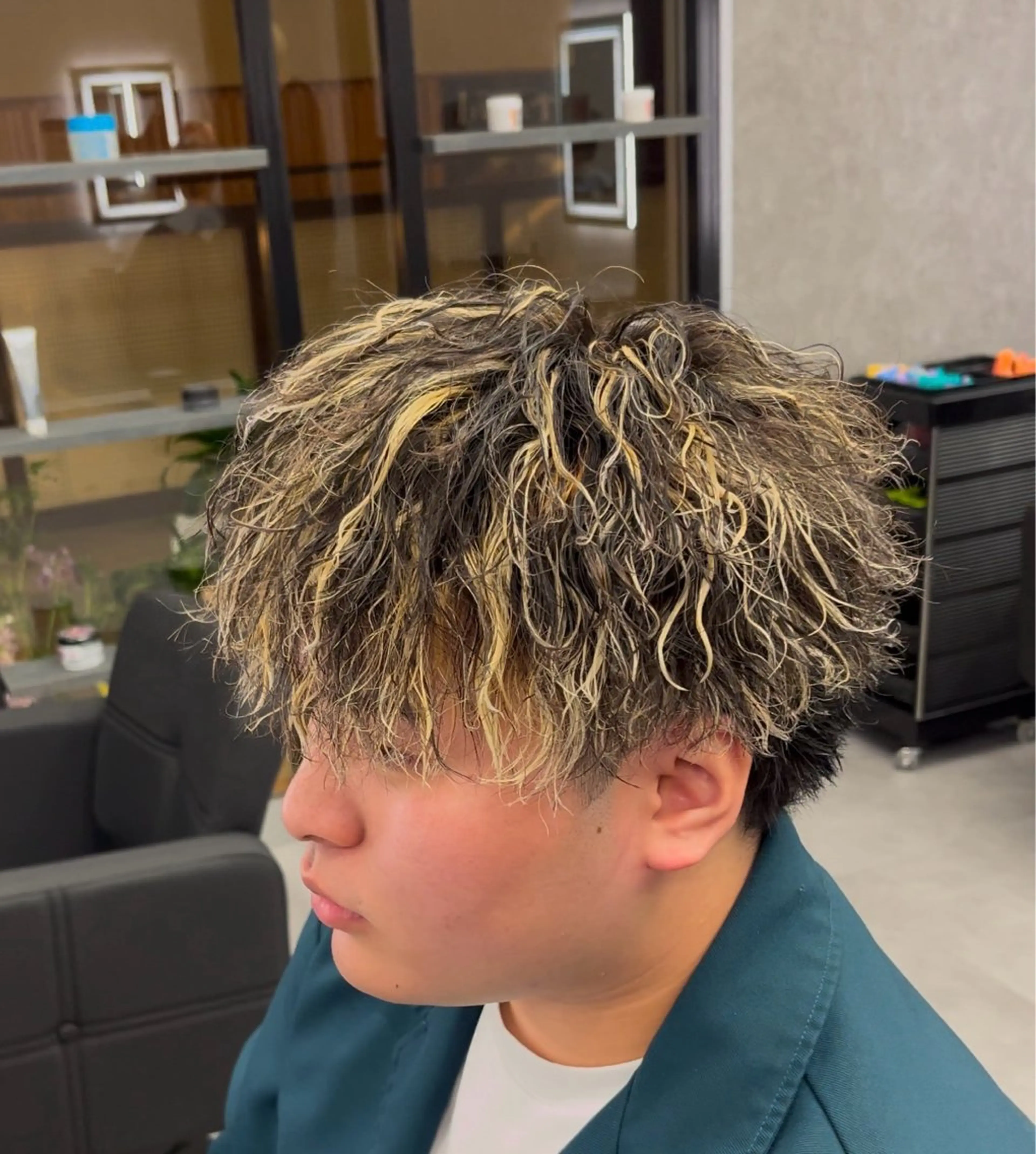 [ミニモ限定‼️]メンズカット＋ハイライト＋パーマ＋スタイリング込み🤓の写真