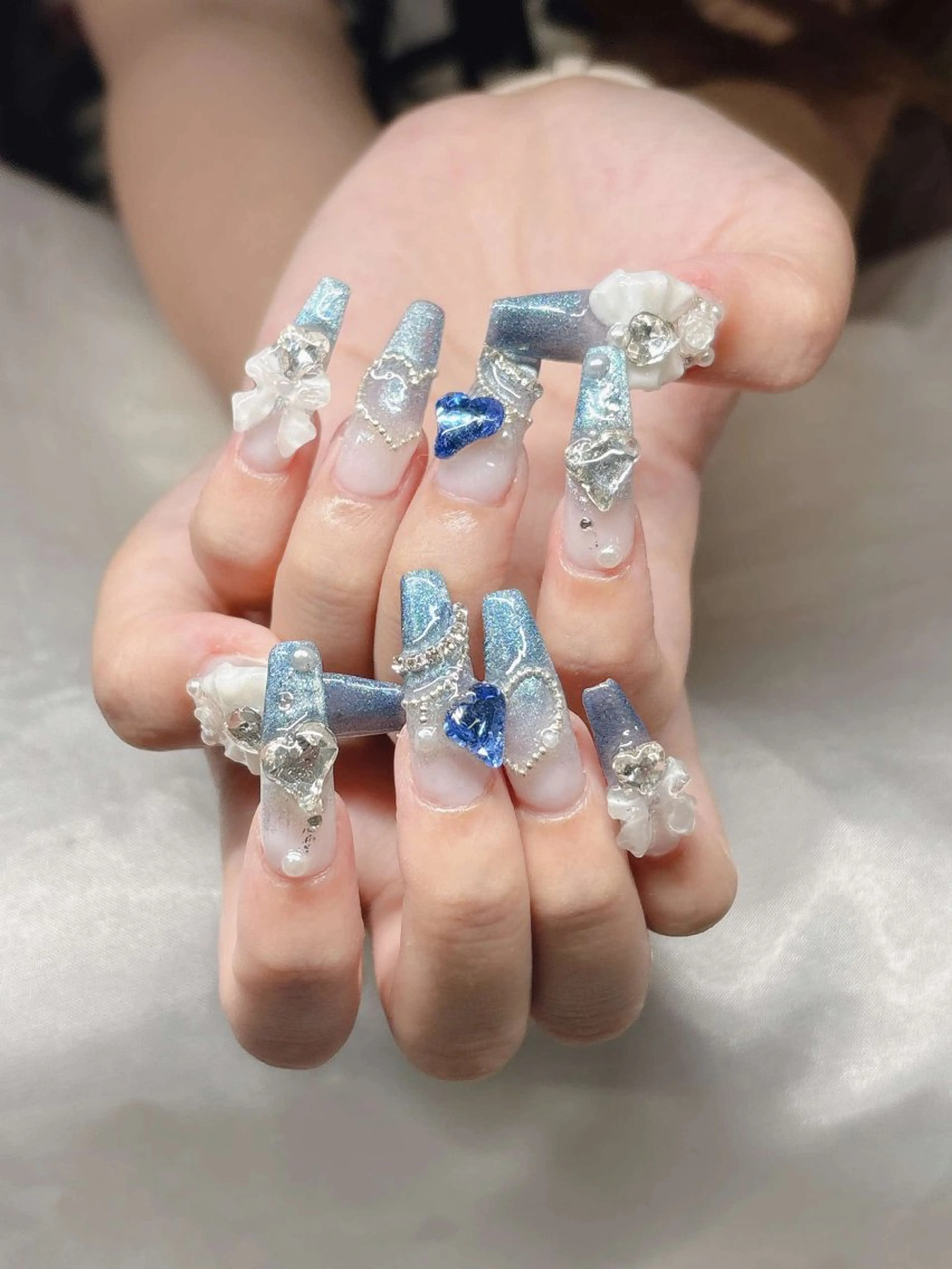 ネイル 長さ出し グラデーション 卒業式 キラキラネイル マグネットネイル ハンドネイル Lee Nailsのネイルデザイン