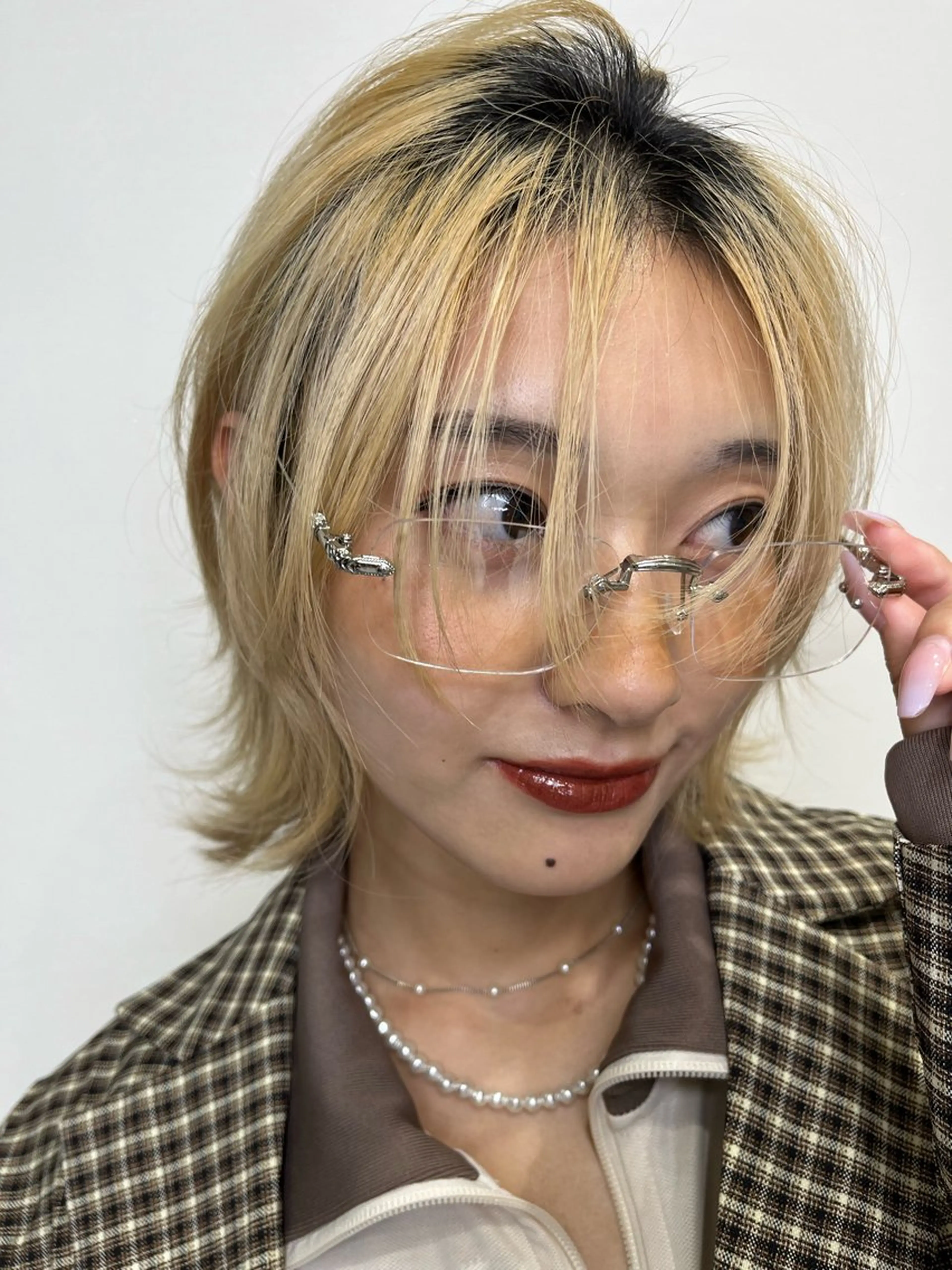 ショート レイヤーカット 外ハネヘア ウルフカット ウルフレイヤー ZENKO青山店所属・岩崎 唯人のヘアスタイル