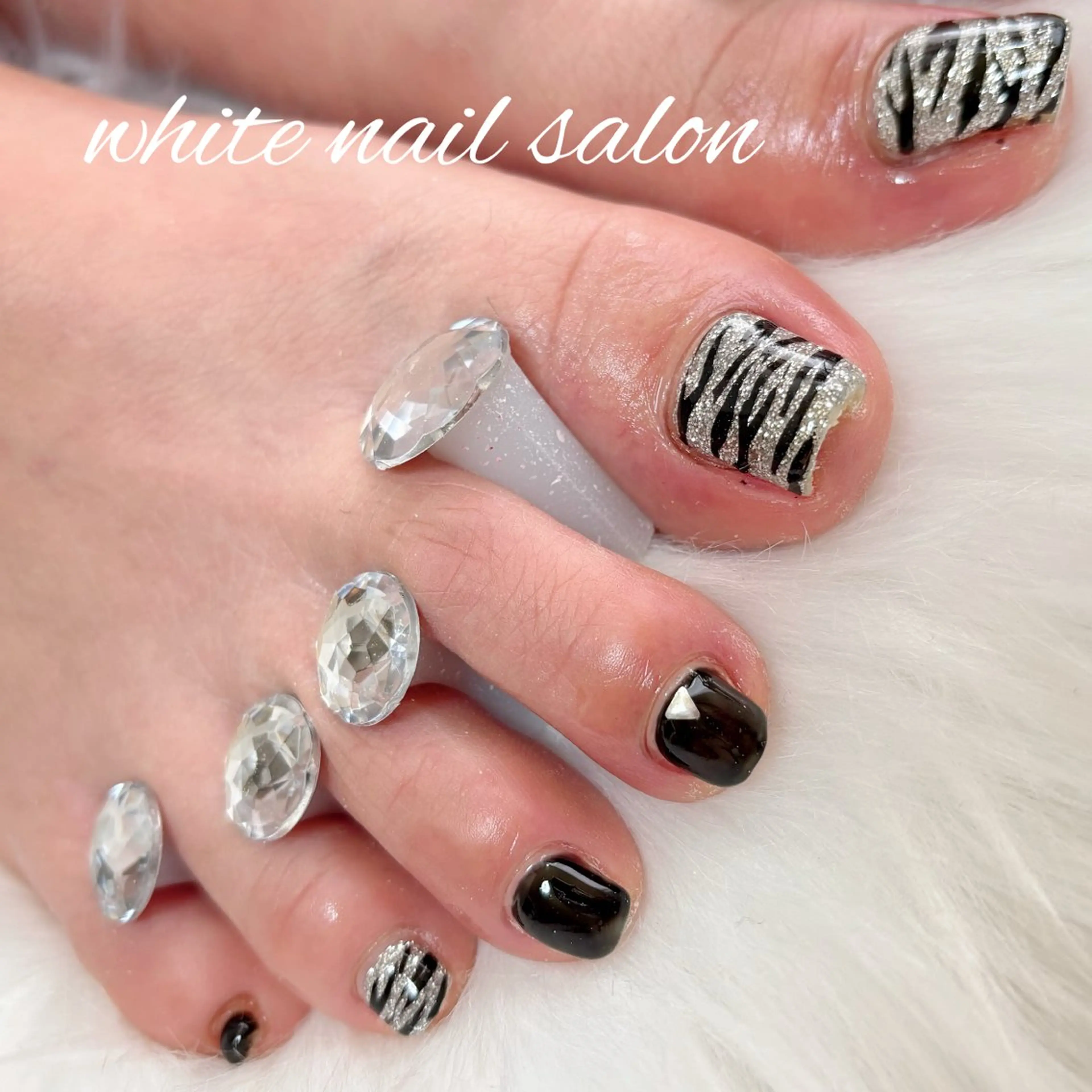 ネイル フットネイル フットネイル white nail salonのネイルデザイン