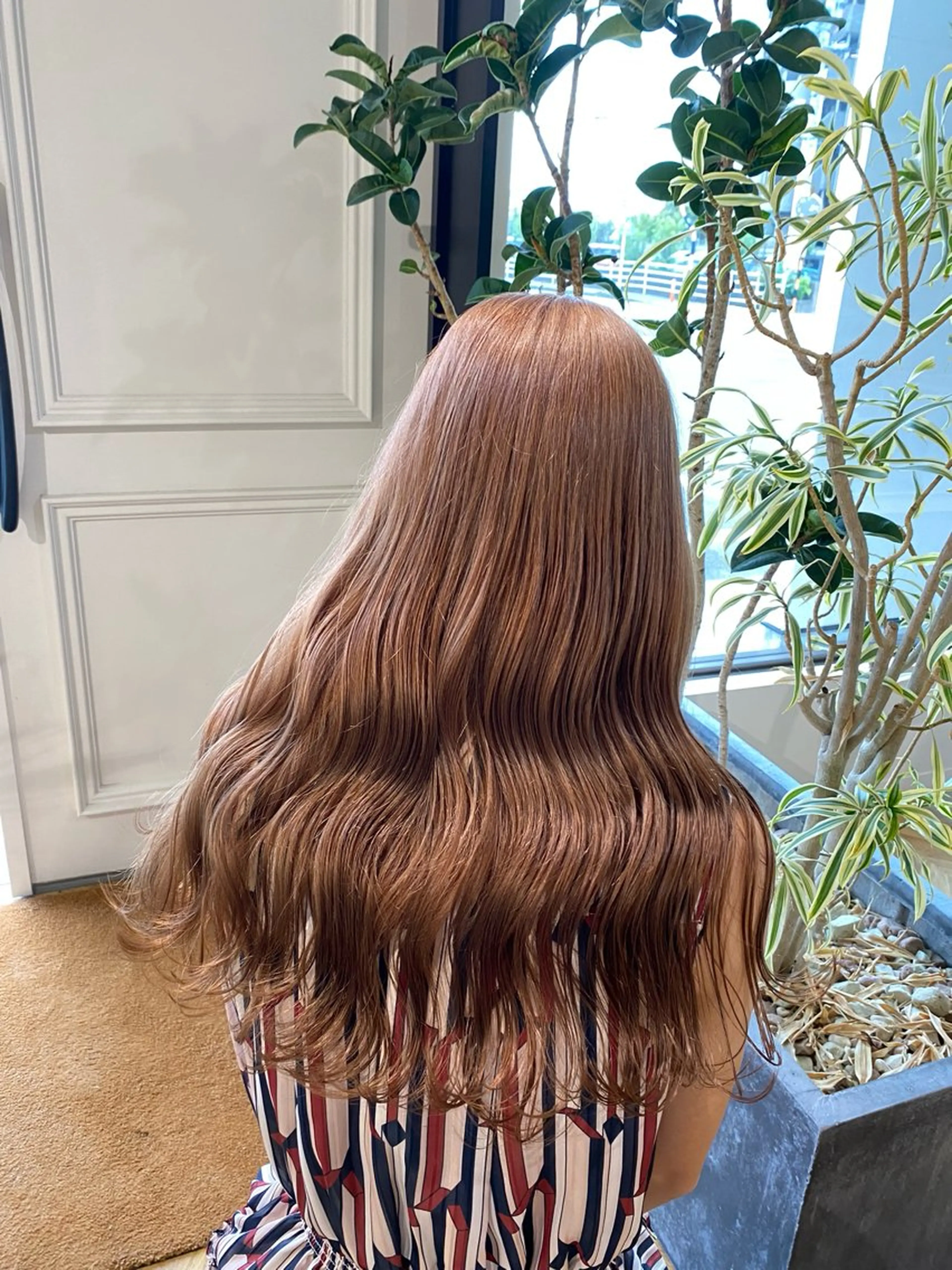 セミロング yate'/ Wカラー/小出捷也のヘアスタイル