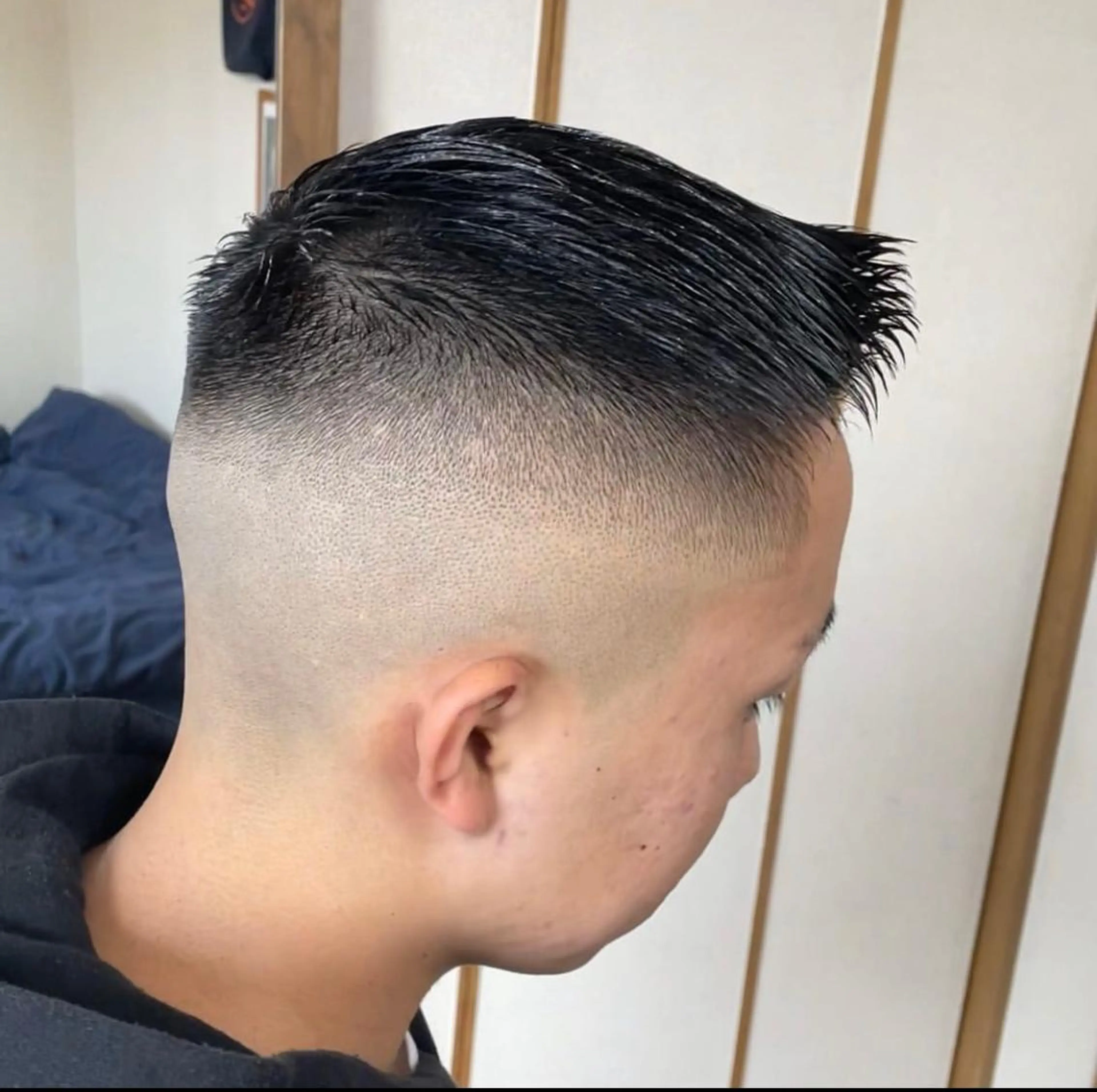 ショート 新宿スキンフェード 佐藤京介のヘアスタイル