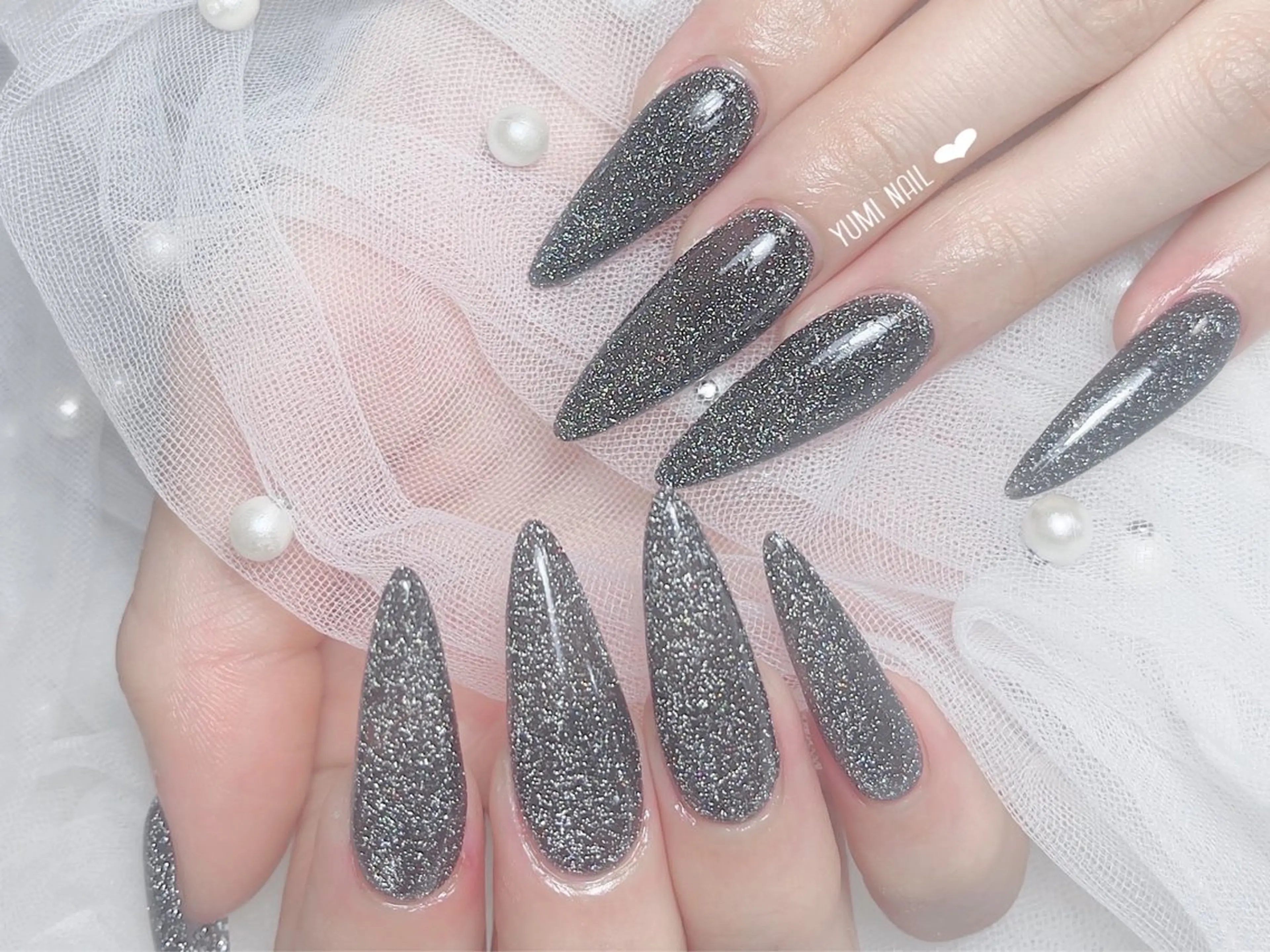 ネイル ハンドネイル 𝐲𝐮𝐦𝐢🎀 長さ出しデザイン専門のネイルデザイン