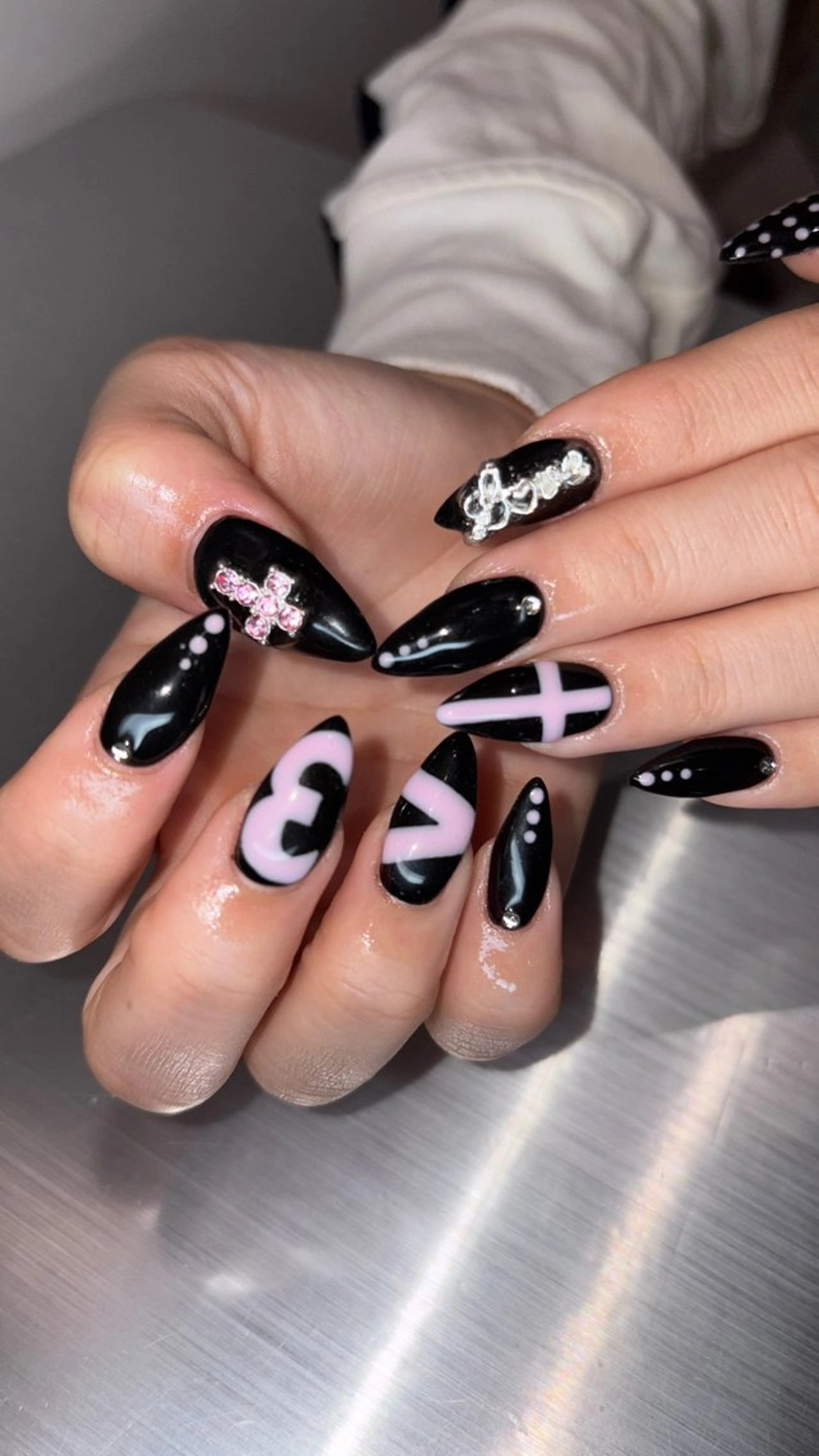 ネイル 👽個性派ネイル🎀 komachiのマツエク・マツパデザイン